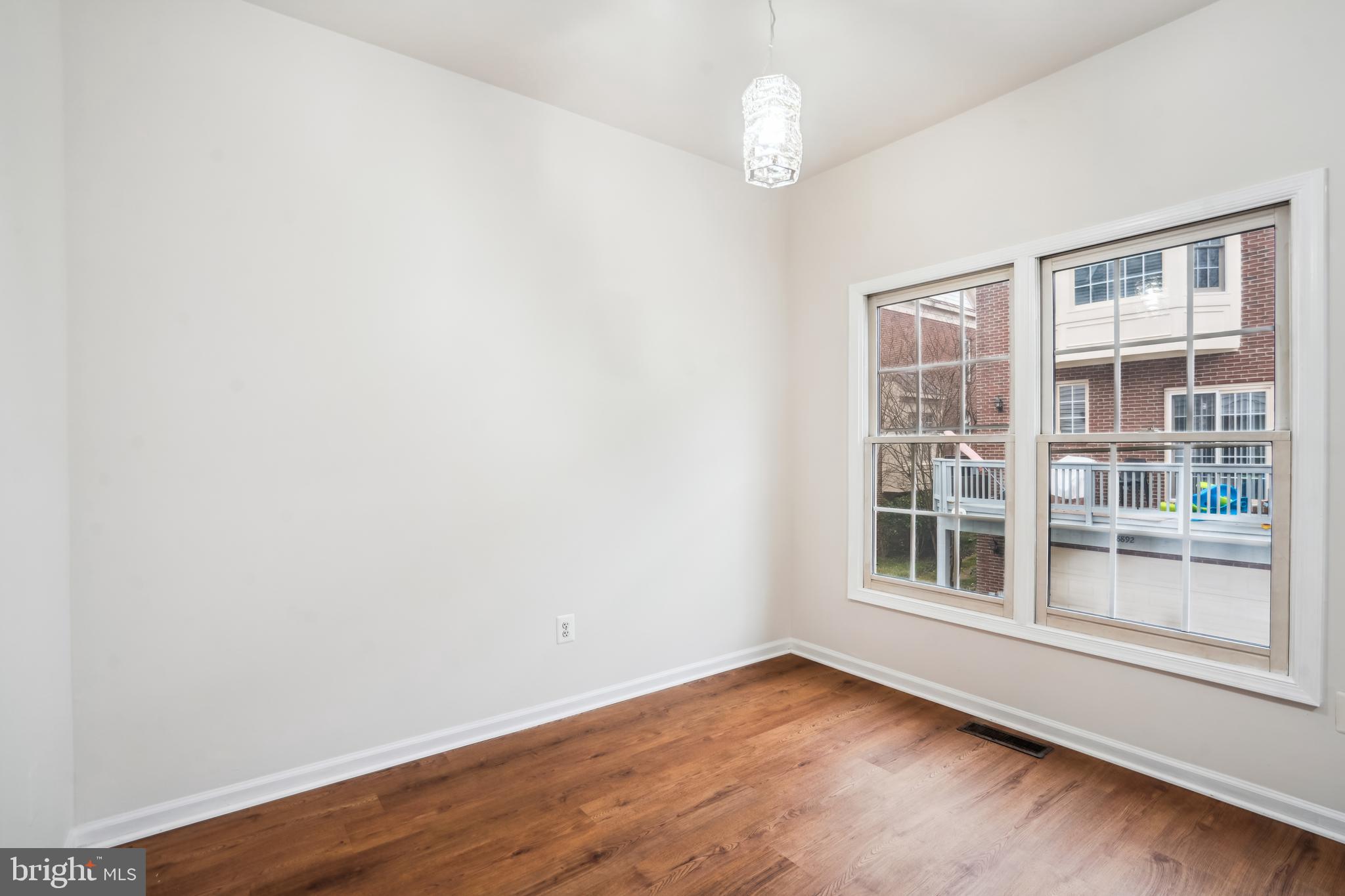 TYSONS VILLAGE - Residential