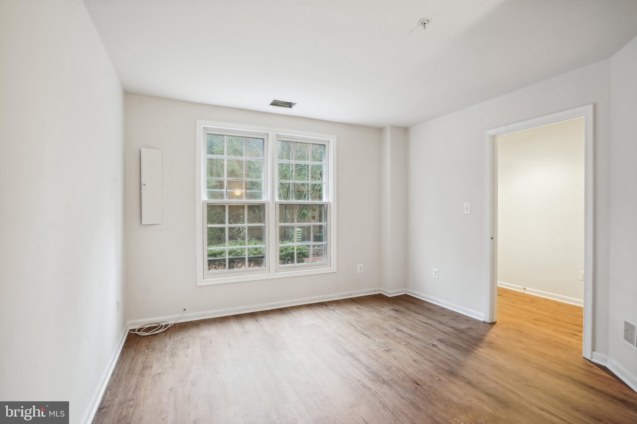 TYSONS VILLAGE - Residential