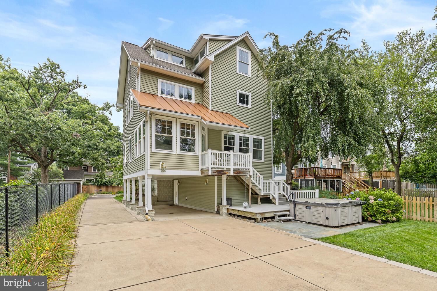 ASHTON HEIGHTS - Residential