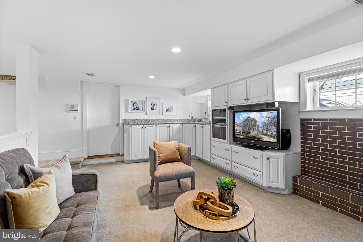 ASHTON HEIGHTS - Residential