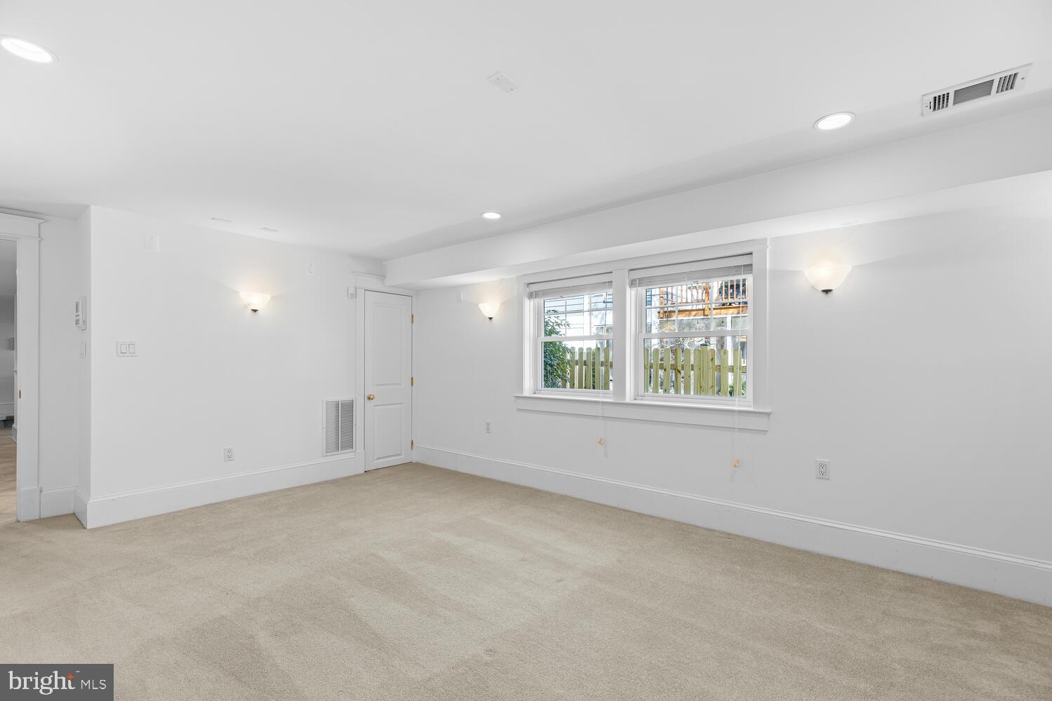 ASHTON HEIGHTS - Residential