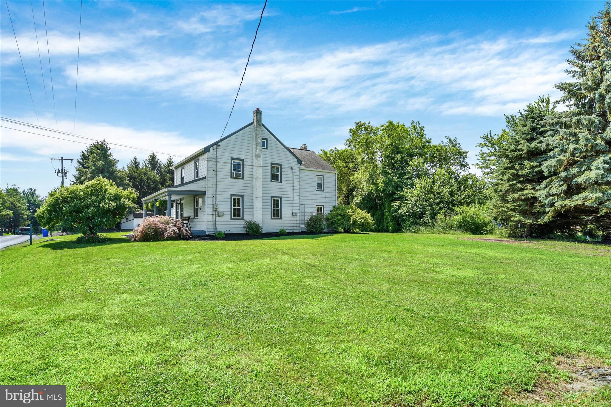 17 YORK CIRCLE