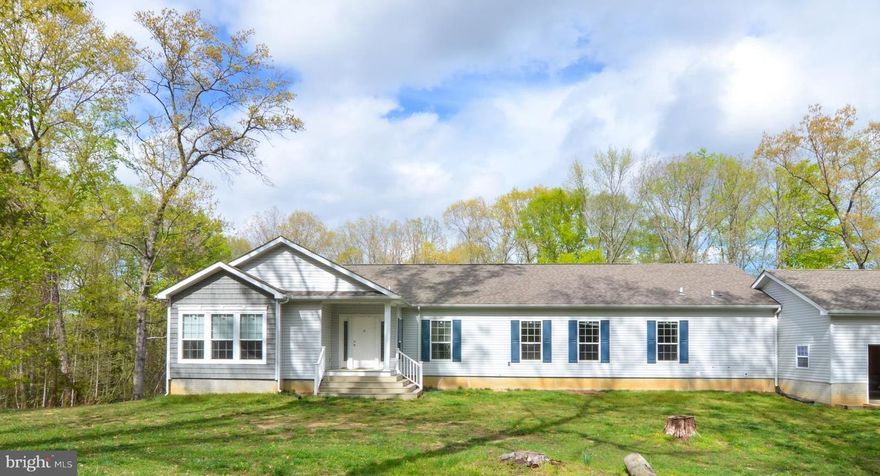 Here's your chance to own a one of a kind Farmette in Stafford County with barn & fencing included! Country living, yet walking distance to the Brooke Station VRE! Huge Rambler home with 2,668 sq. ft finished, 2,000 sq. ft unfinished in your basement for you to design. This home has a luxury master suite, a beautiful sunroom, study, office, huge eat in kitchen, large pantry. 2 car attached garage!