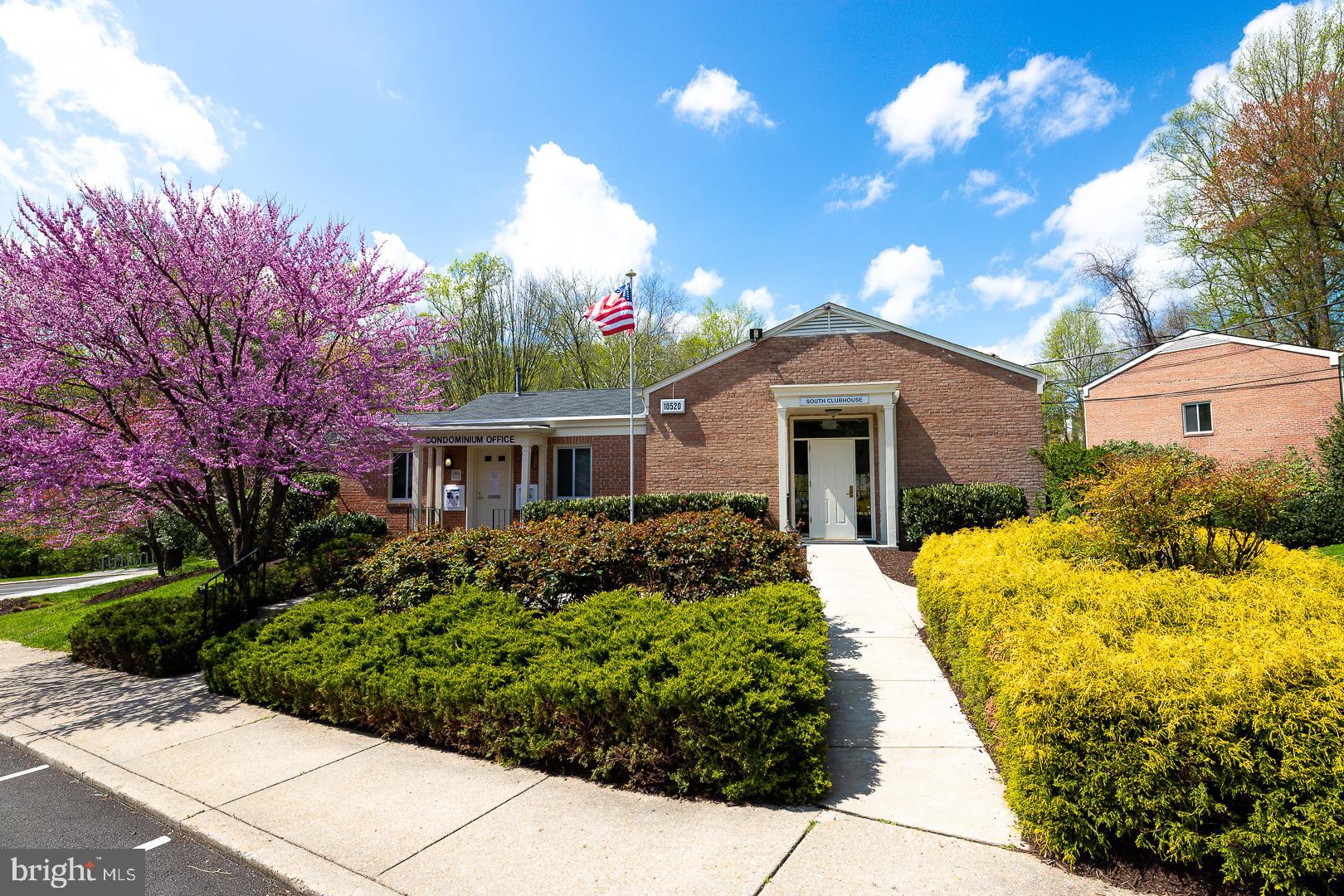 PARKSIDE CONDOMINIUMS - Residential Lease