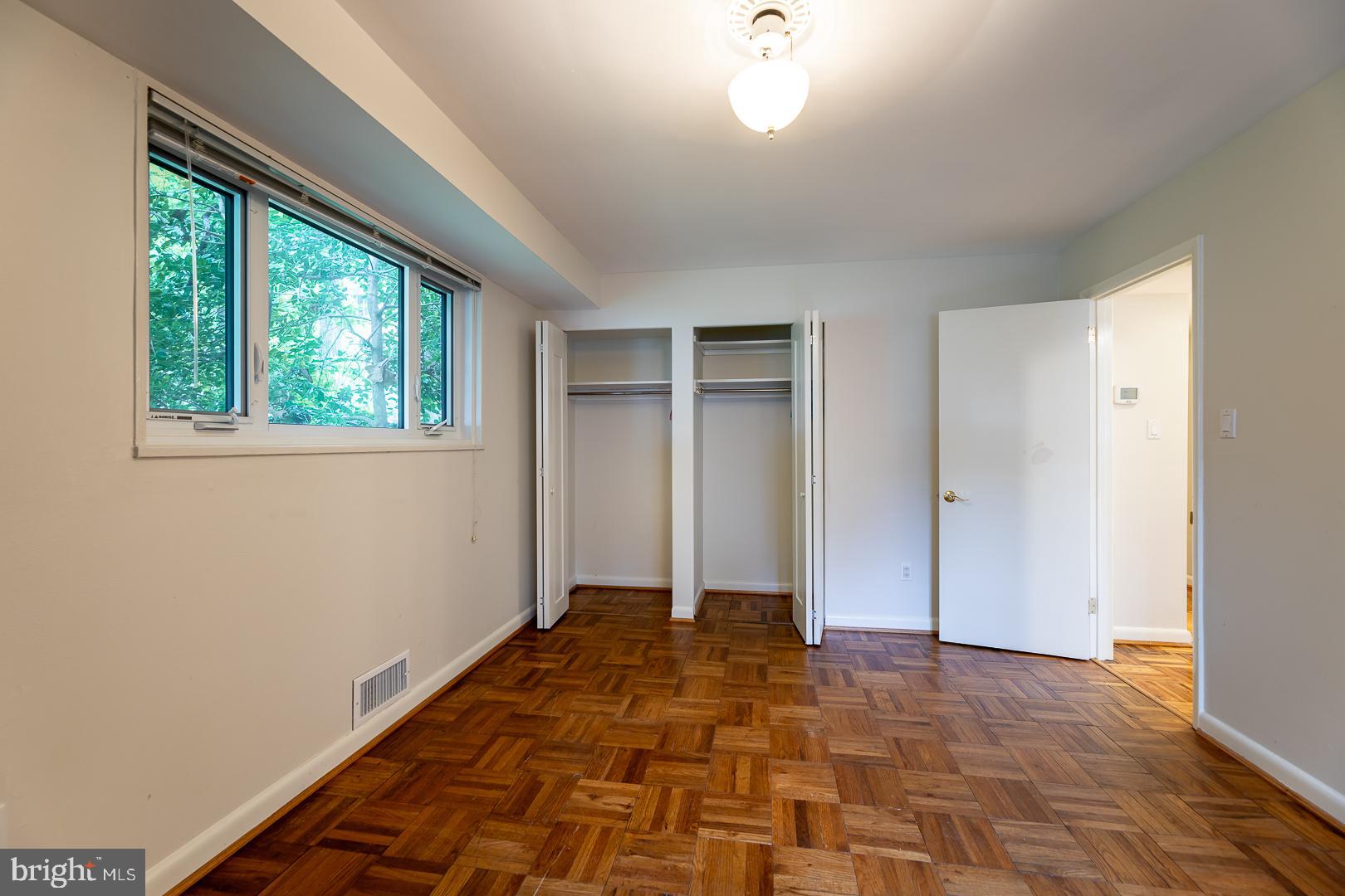 PARKSIDE CONDOMINIUMS - Residential Lease