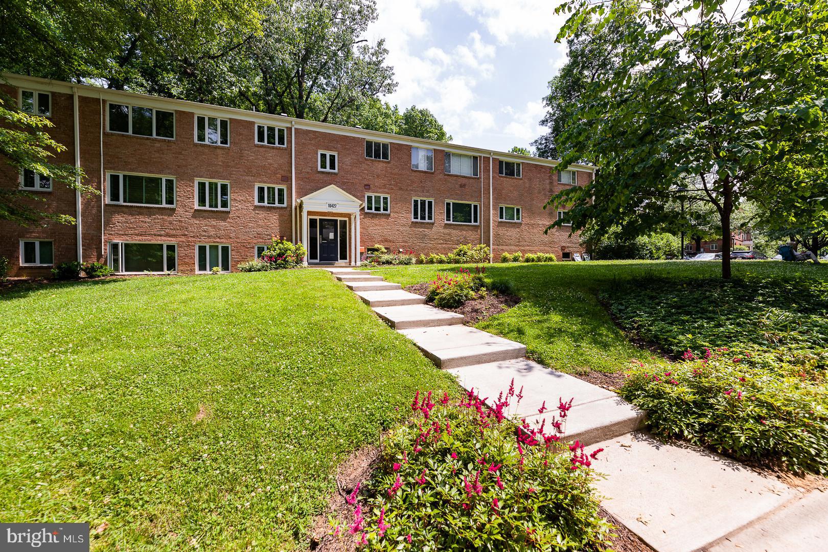 PARKSIDE CONDOMINIUMS - Residential Lease