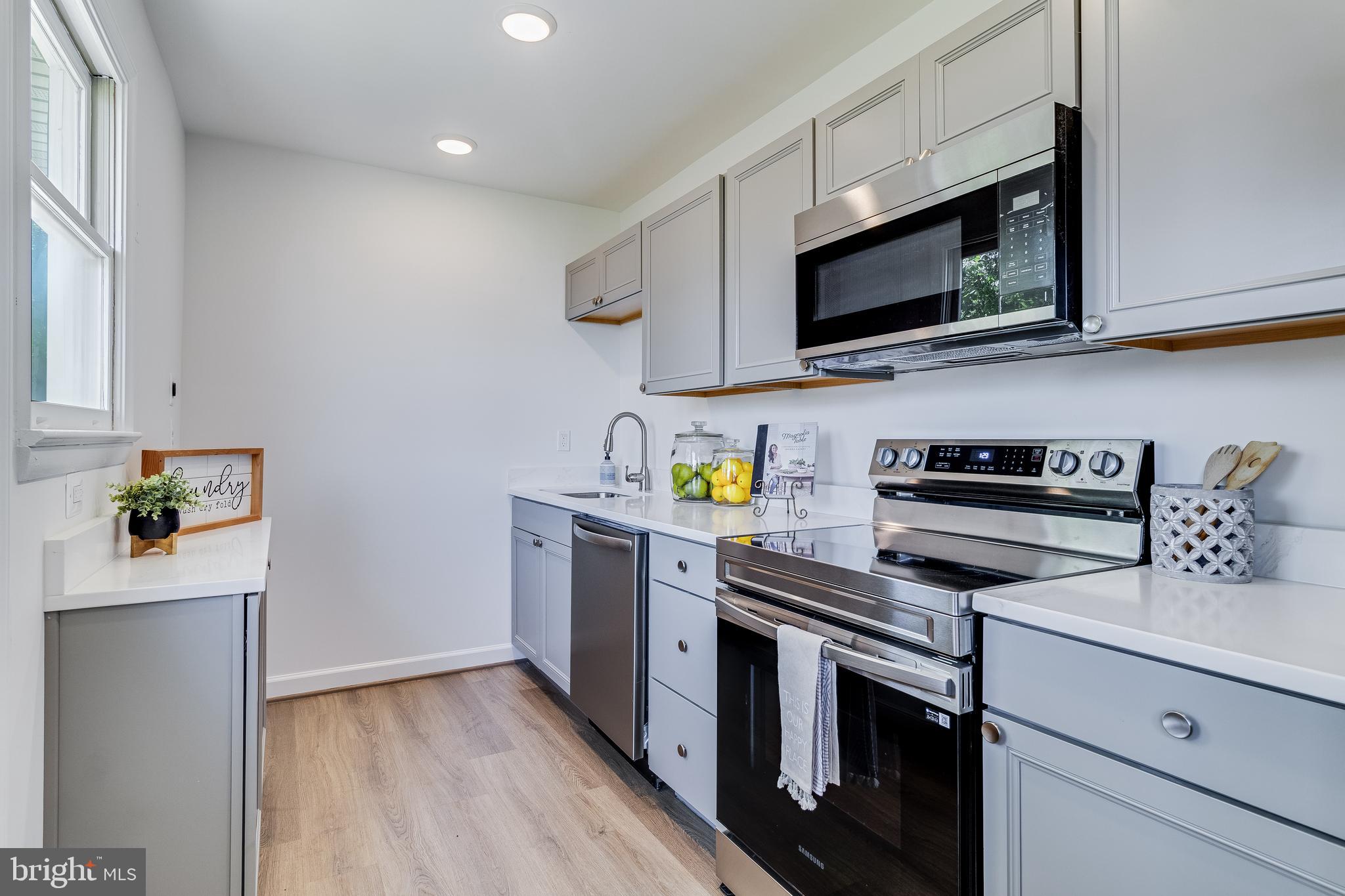 ST MARYS BEACH - Residential