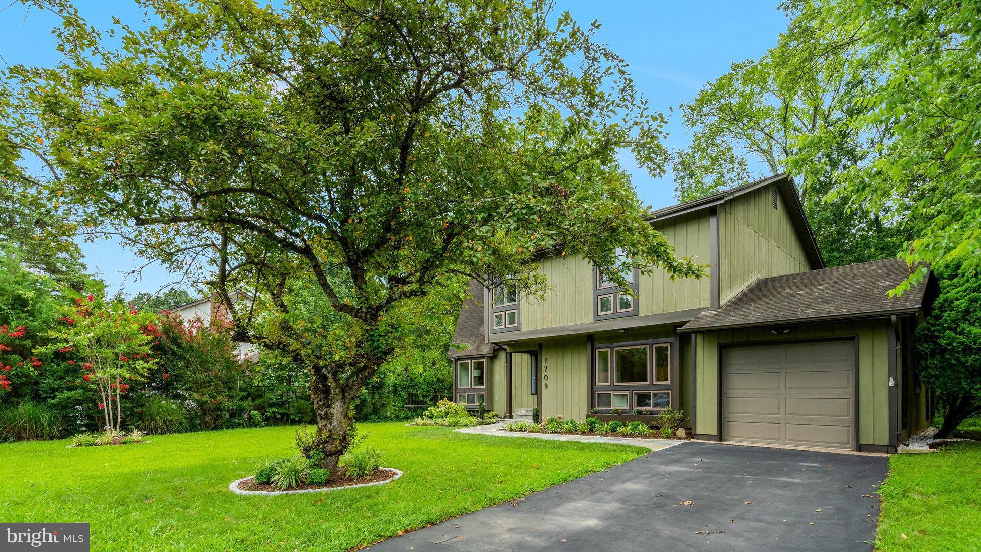 7709 ANDERSON COURT