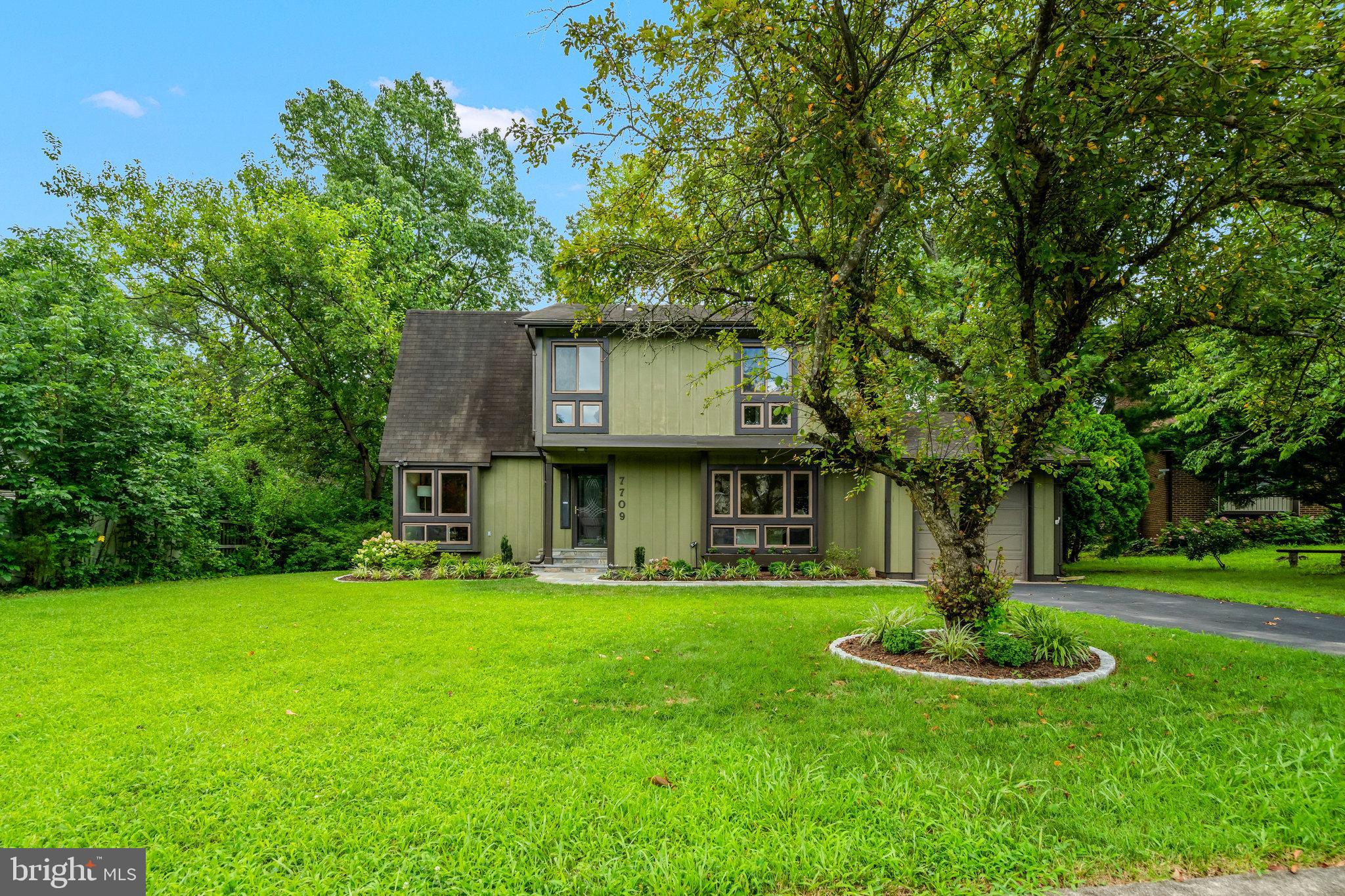 7709 ANDERSON COURT