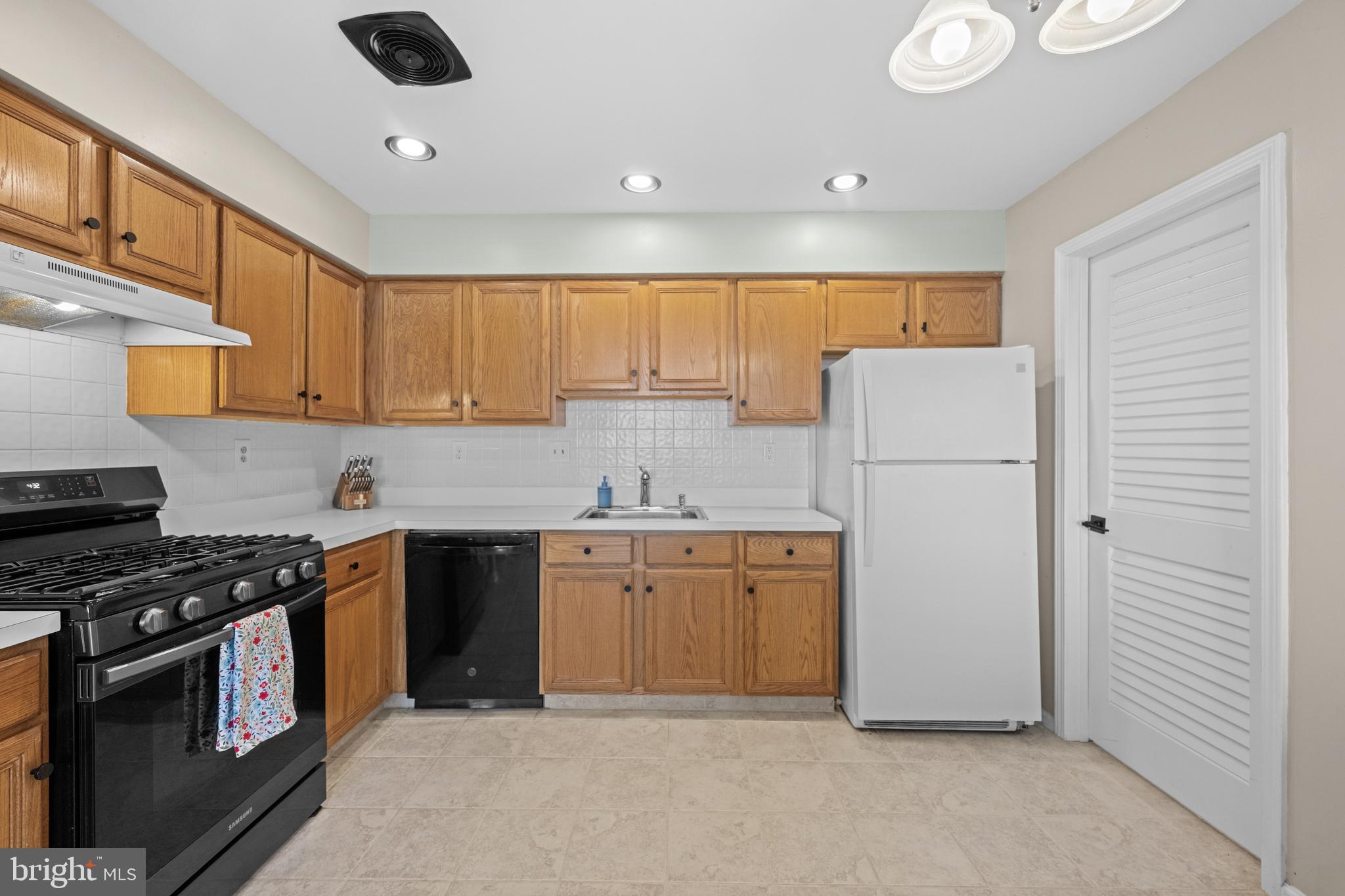 PROVIDENCE VIEW - Residential