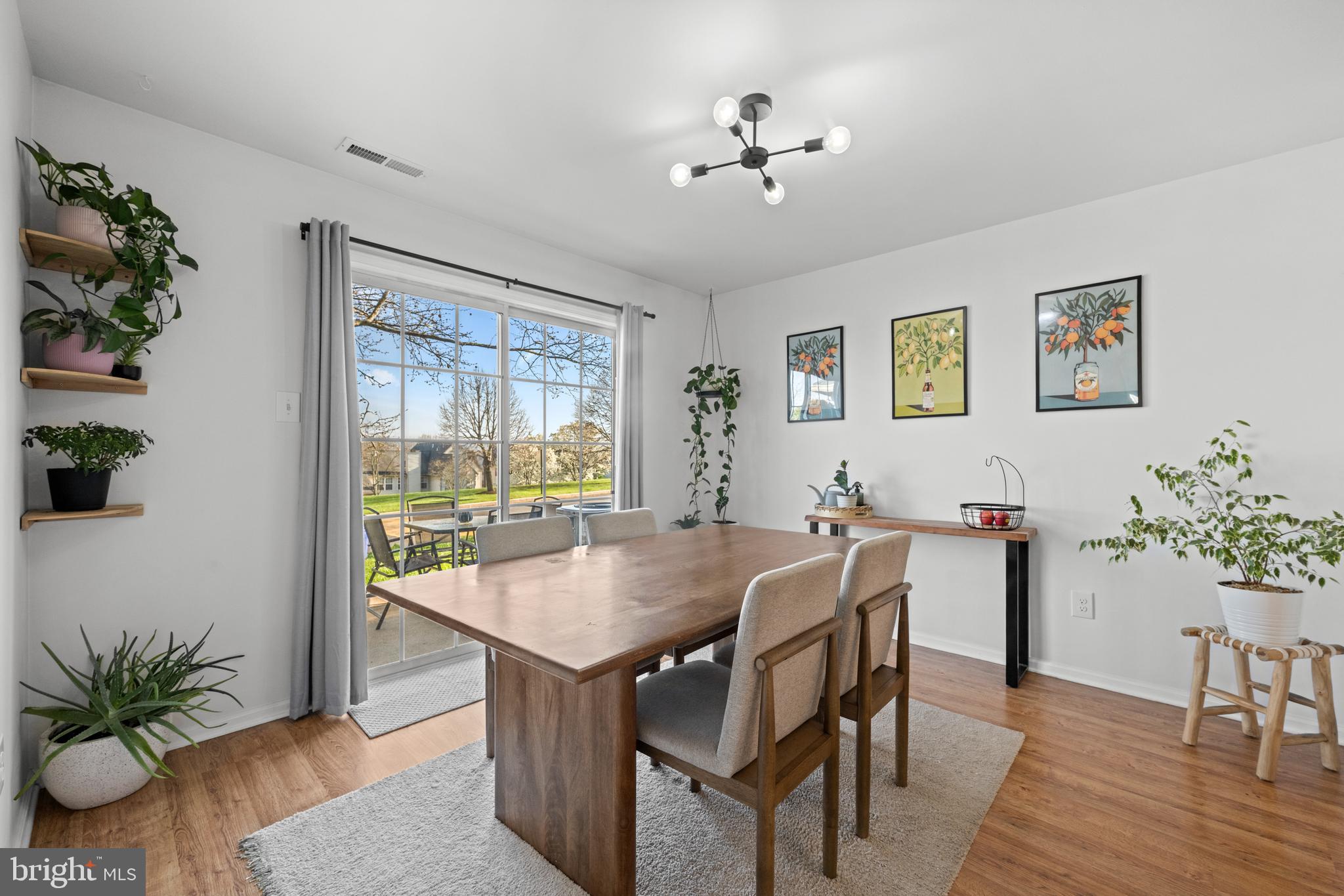 PROVIDENCE VIEW - Residential