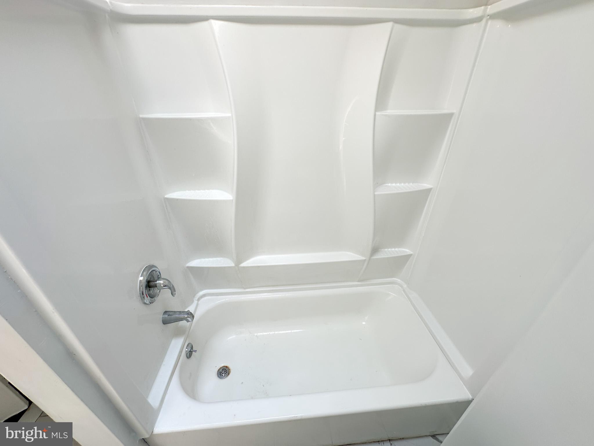 OLNEY - Residential Lease