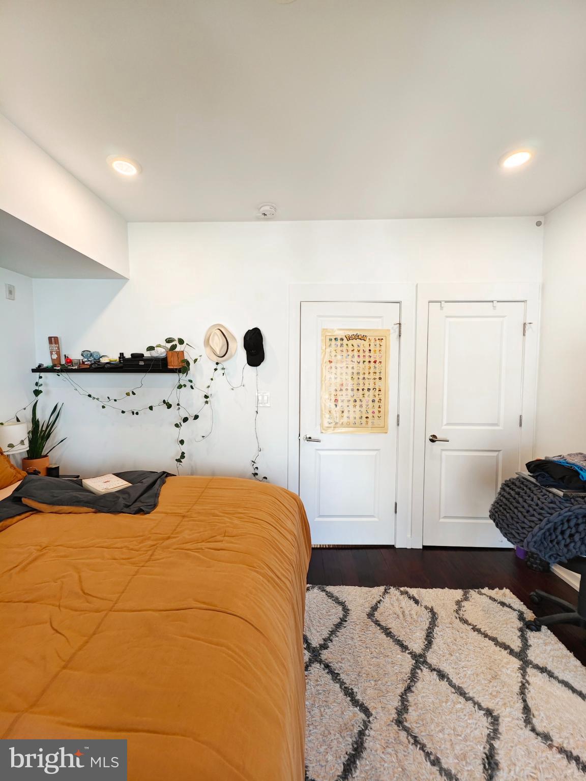 FRANCISVILLE - Residential Income