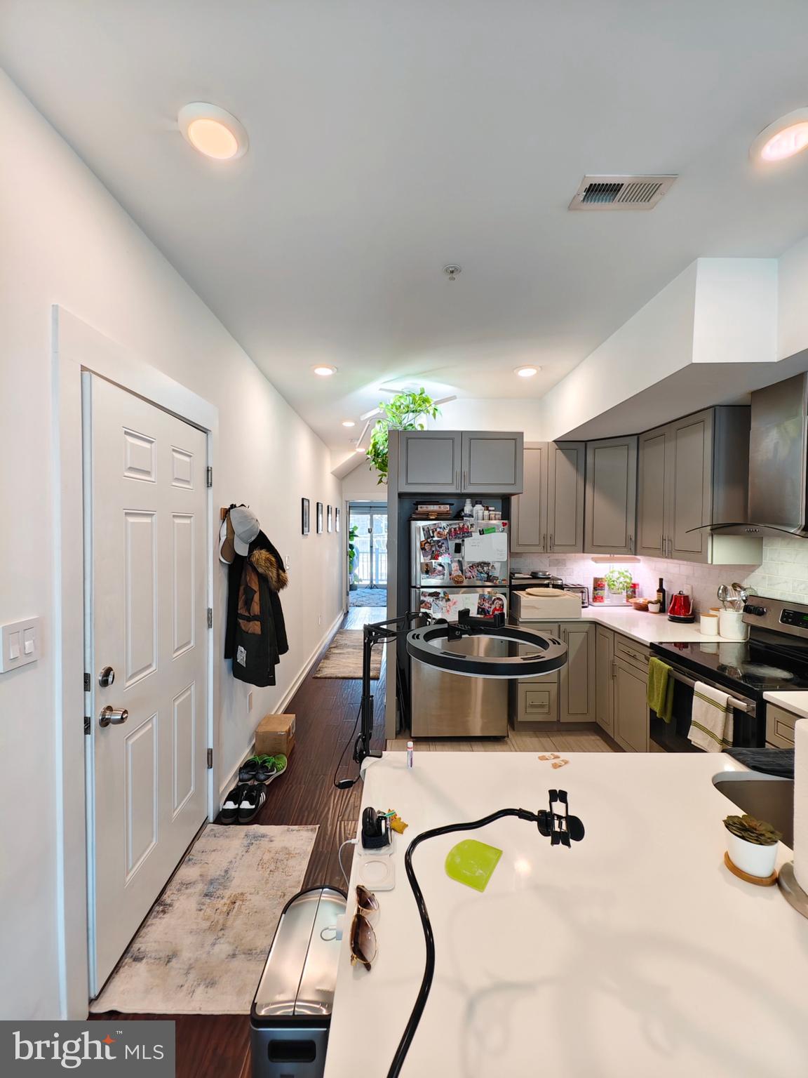 FRANCISVILLE - Residential Income