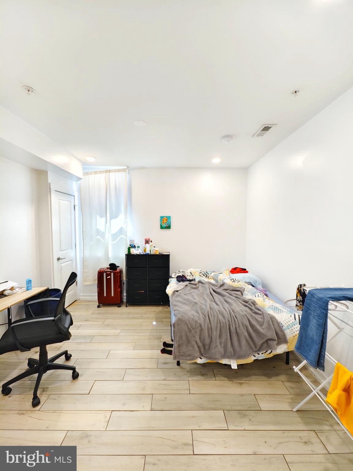 FRANCISVILLE - Residential Income