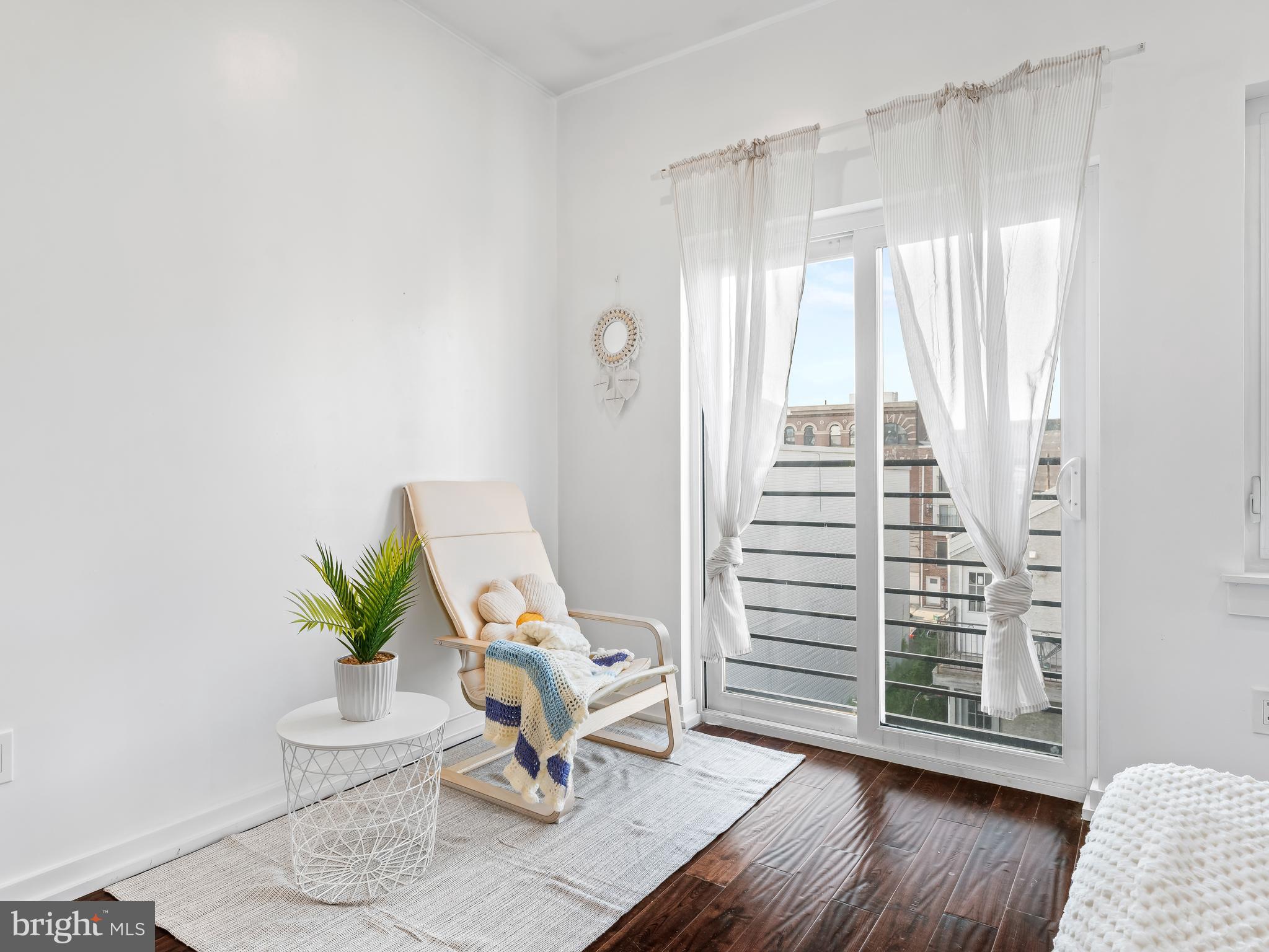 FRANCISVILLE - Residential Income