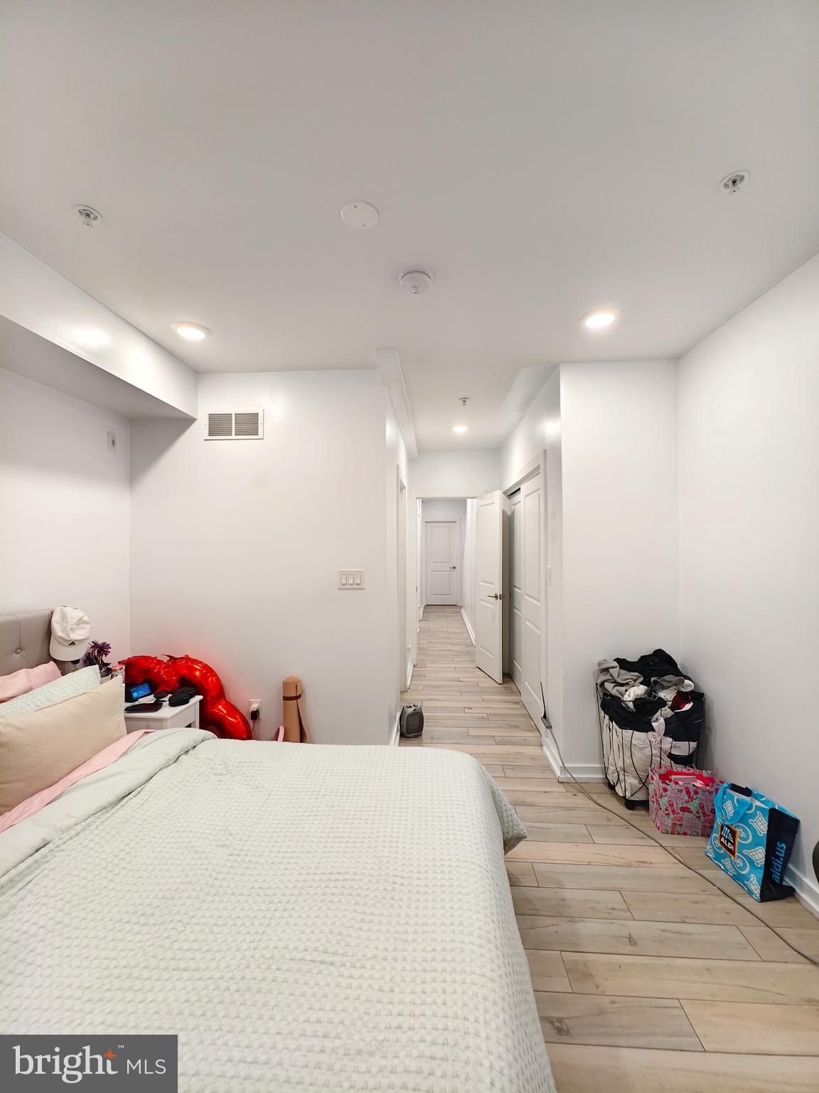 FRANCISVILLE - Residential Income