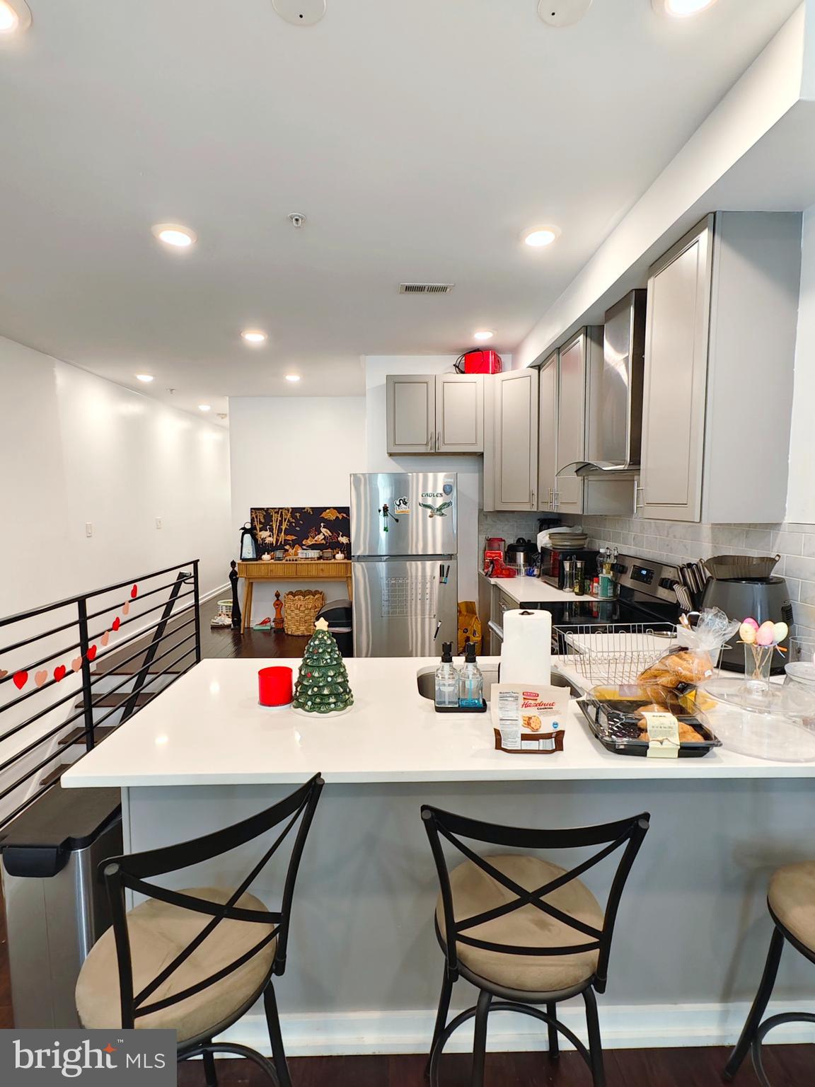 FRANCISVILLE - Residential Income