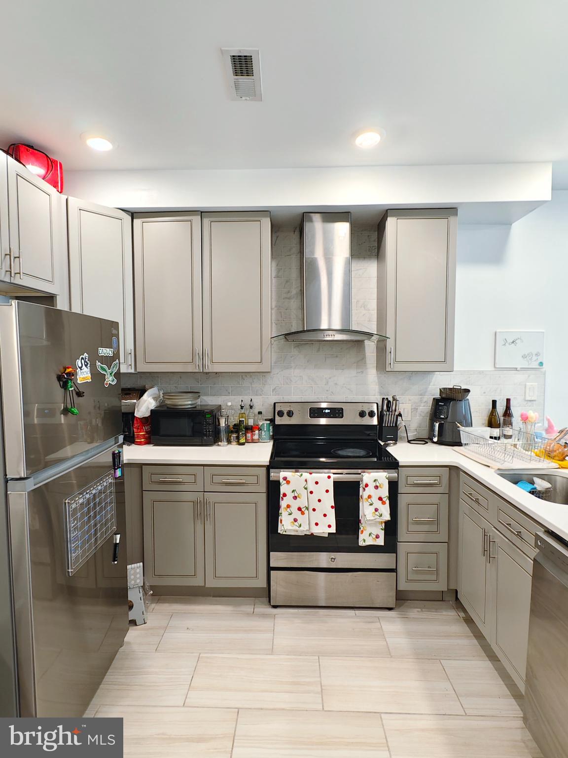 FRANCISVILLE - Residential Income