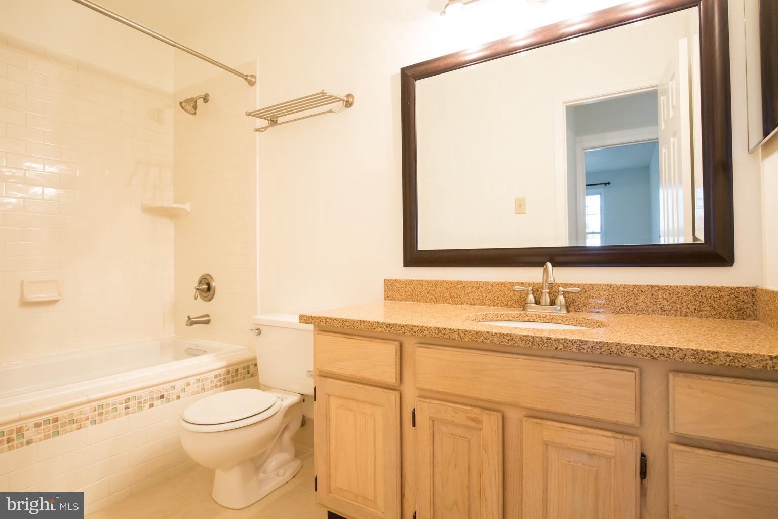 HILLWOOD - Residential Lease