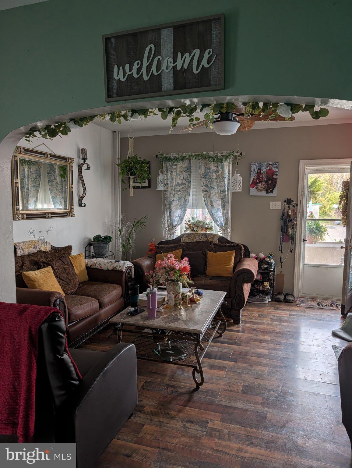 118 W HIGH STREET