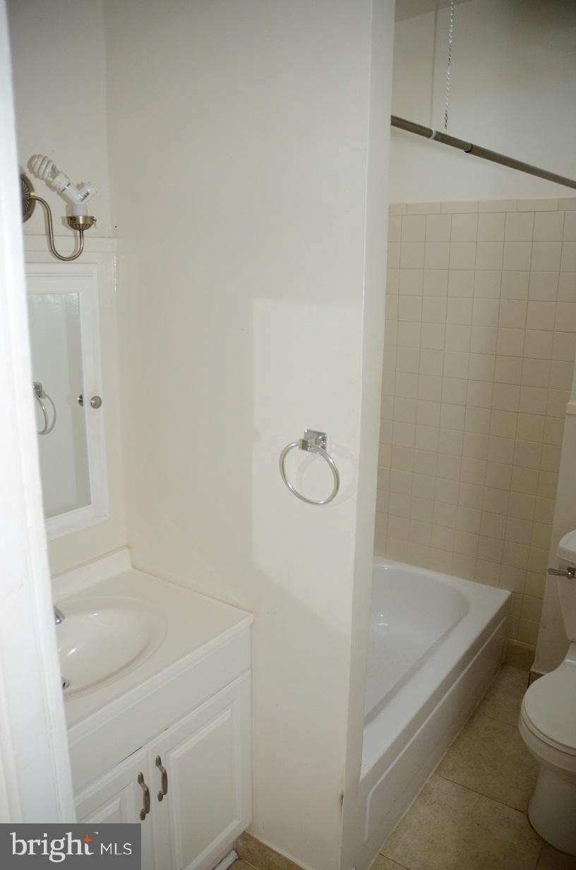 BROADWAY EAST - Residential