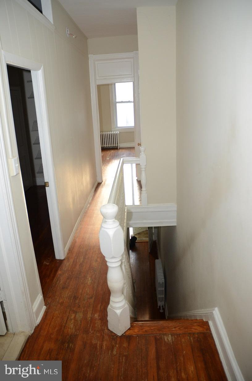 BROADWAY EAST - Residential