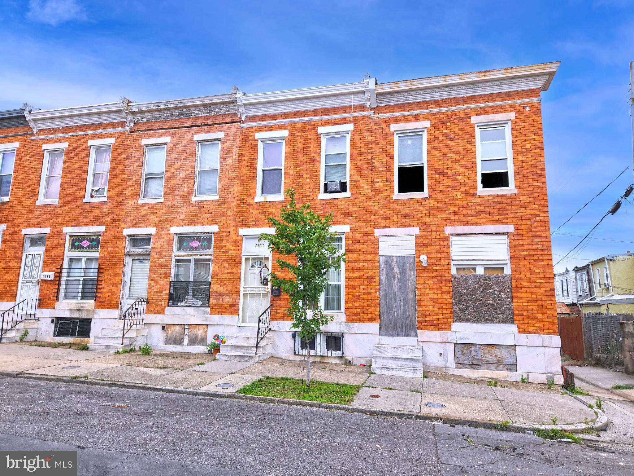 BROADWAY EAST - Residential