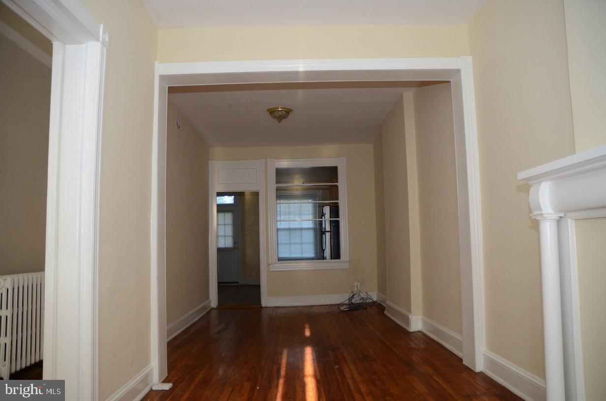 BROADWAY EAST - Residential