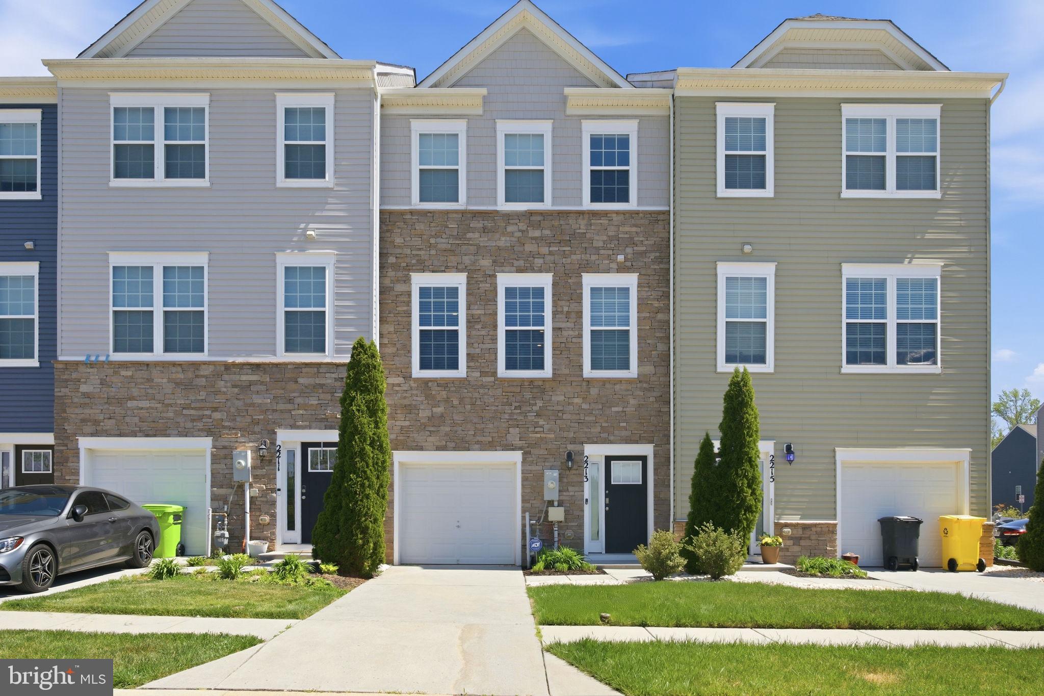 SEVEN OAKS - Residential