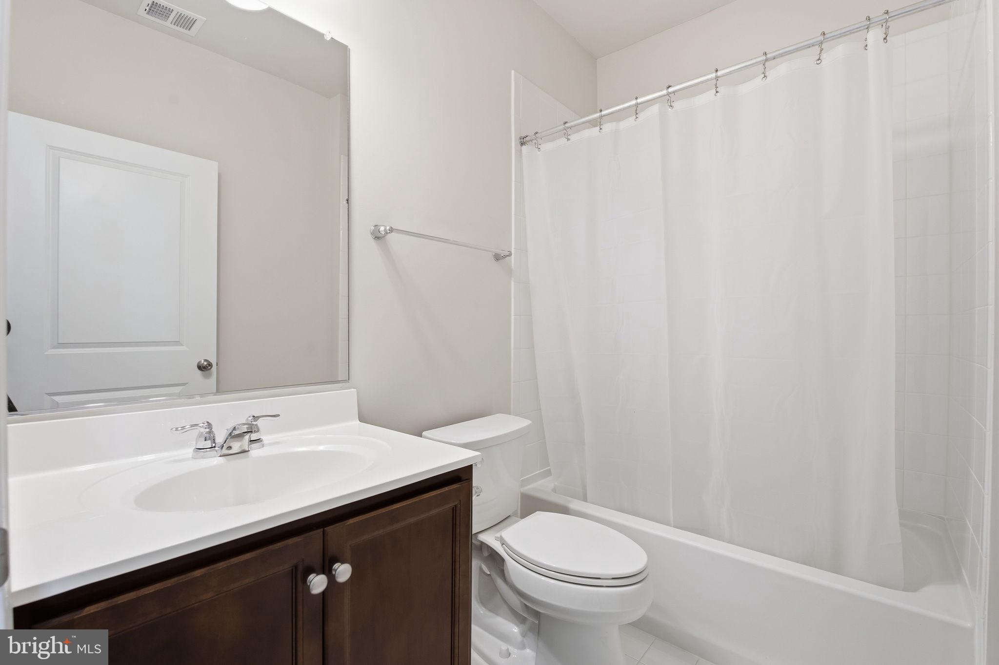 SEVEN OAKS - Residential