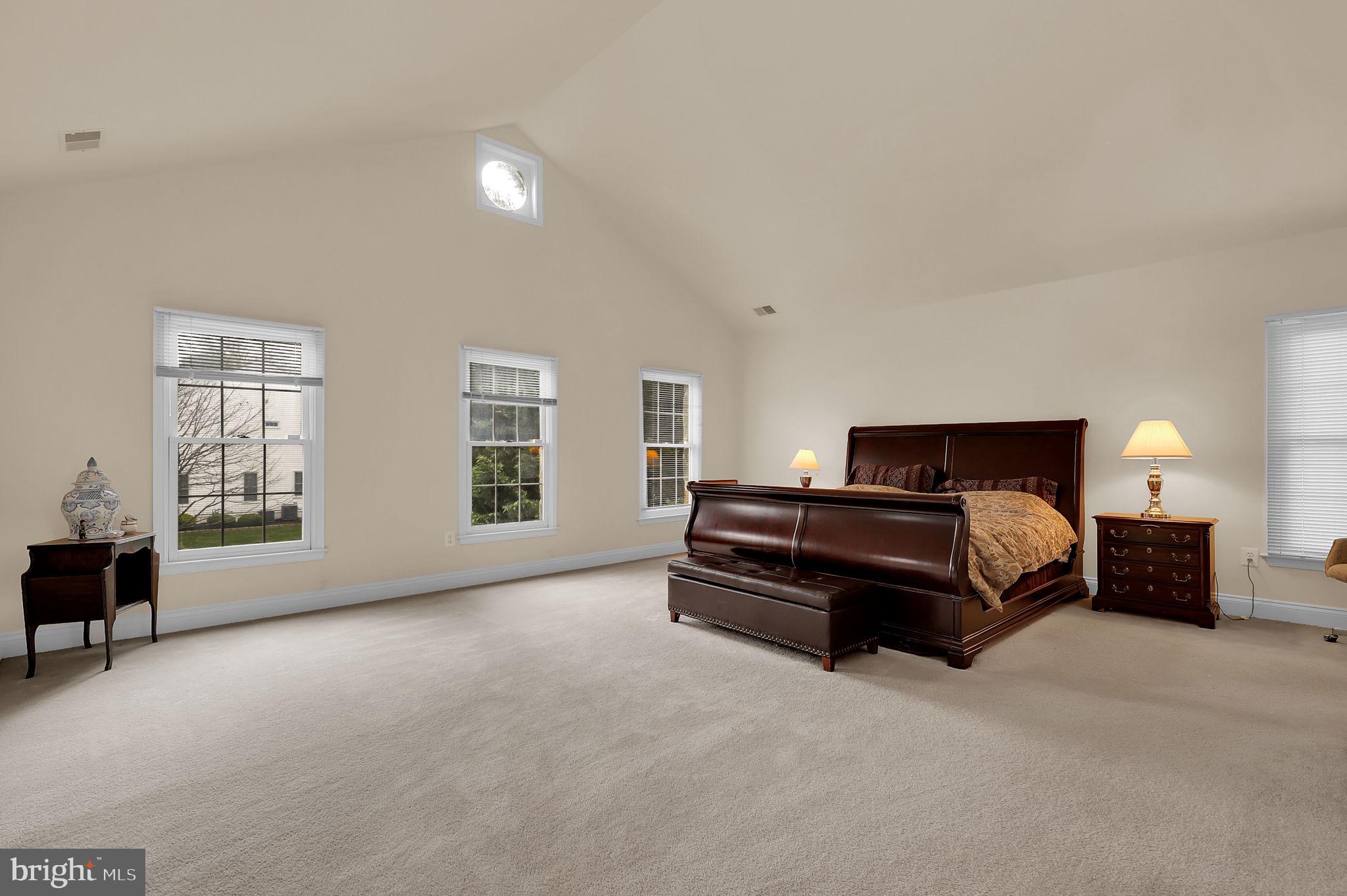 SHERWOOD FOREST - Residential