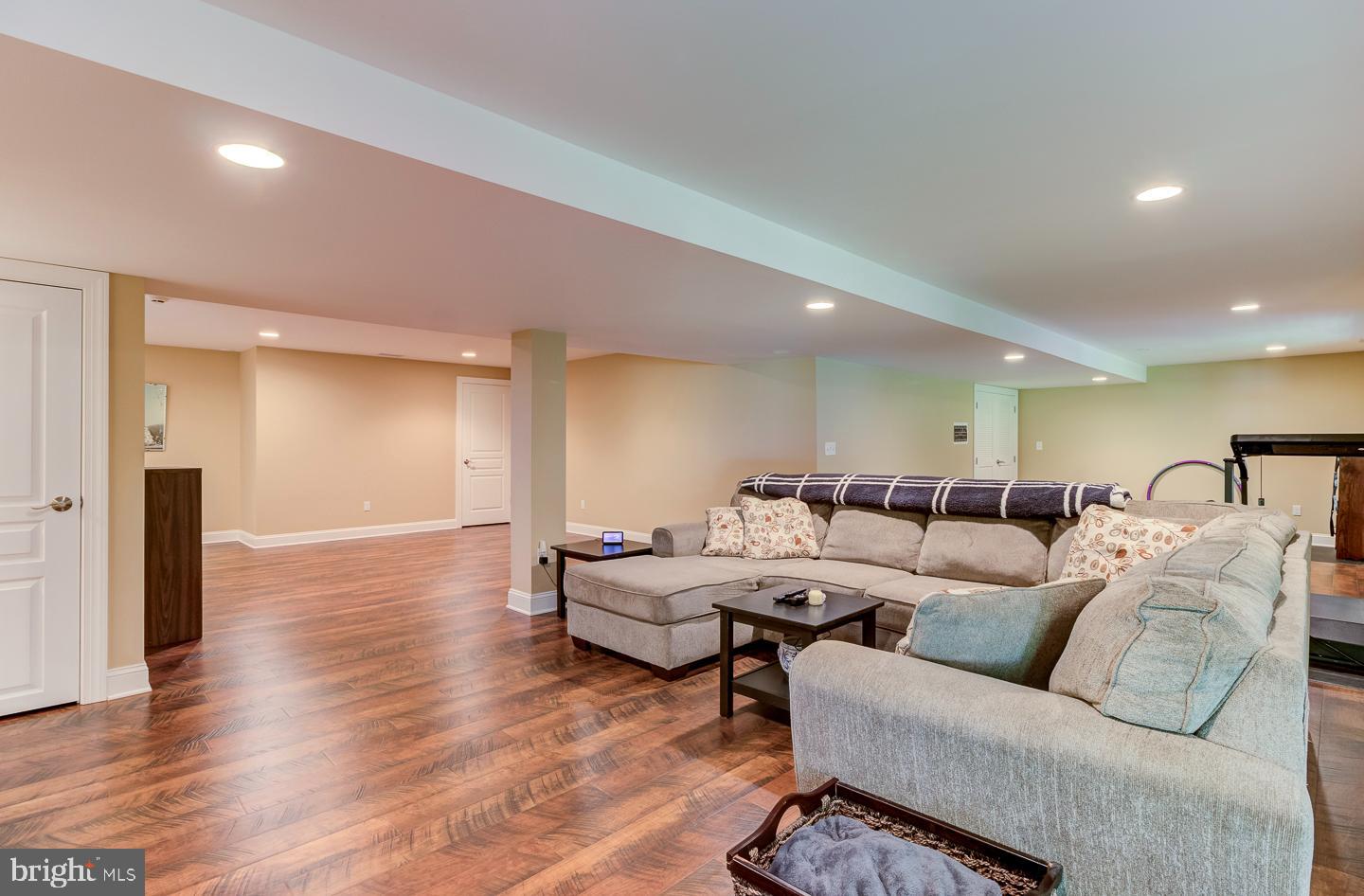 BROOKSIDE - Residential