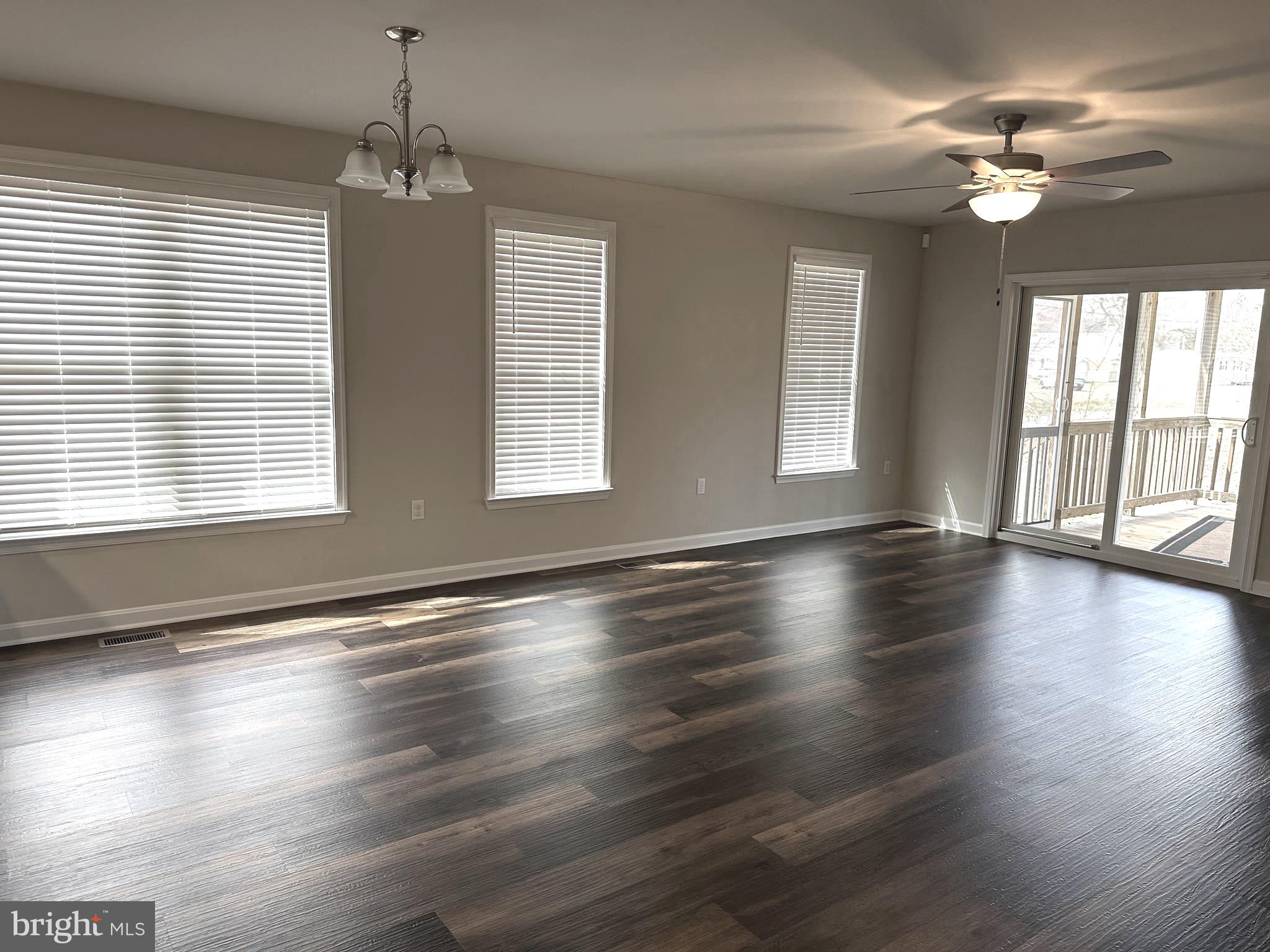 EBB TIDE - Residential Lease