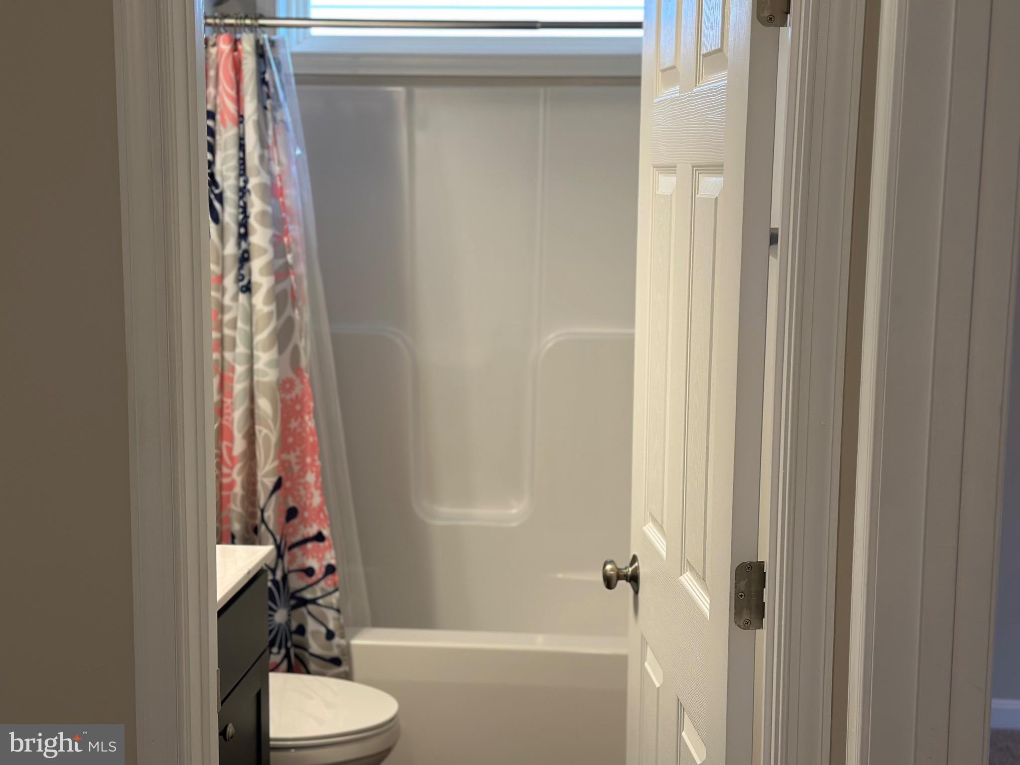 EBB TIDE - Residential Lease