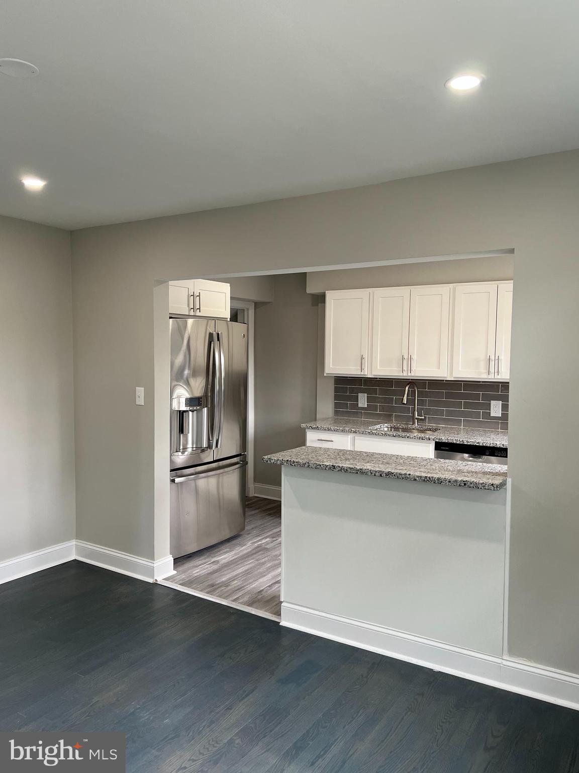 ADMIRALS LANDING - Residential Lease