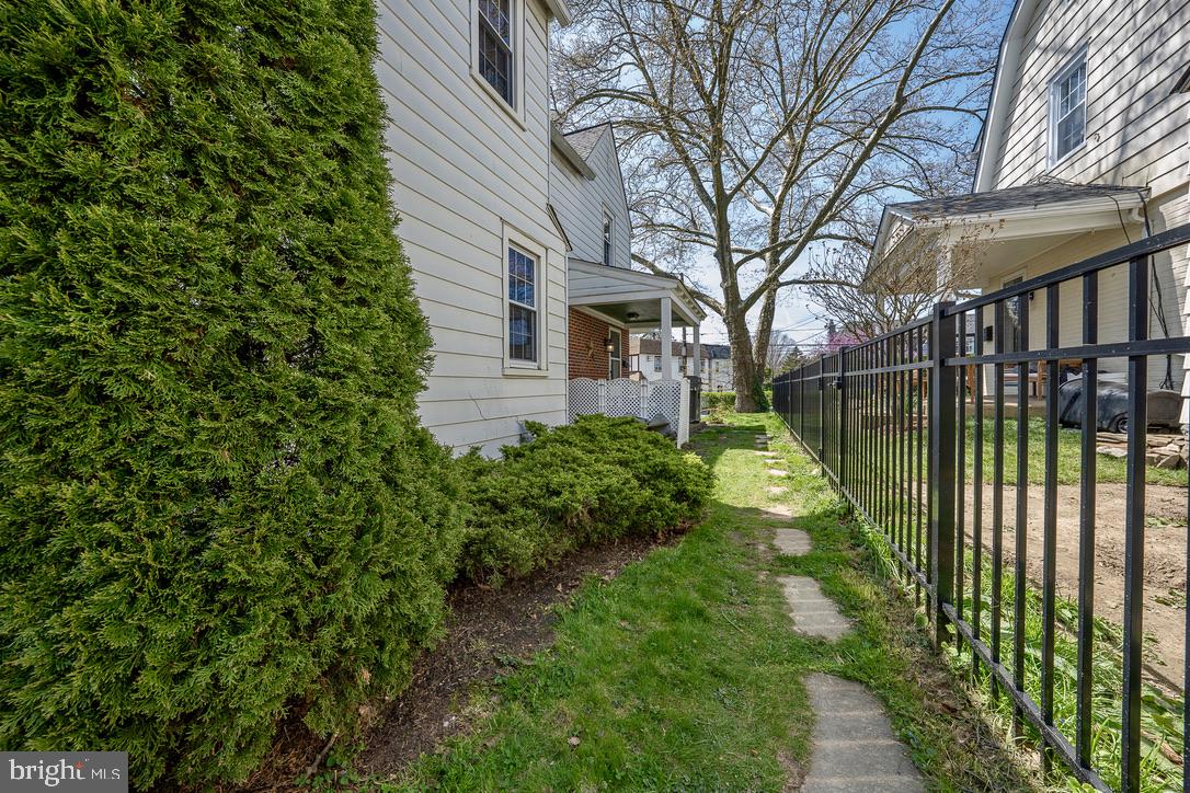 ARDMORE PARK - Residential