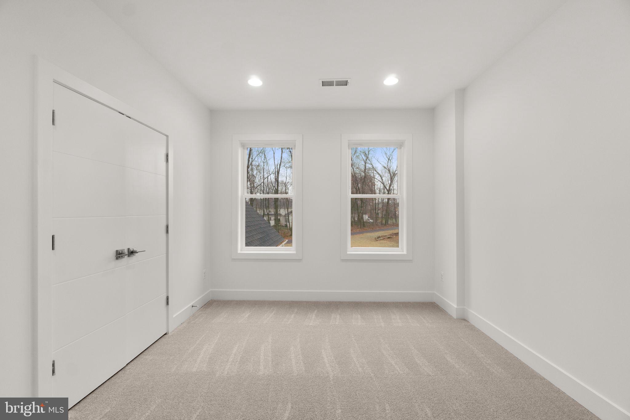 LANDENS RIDGE - Residential