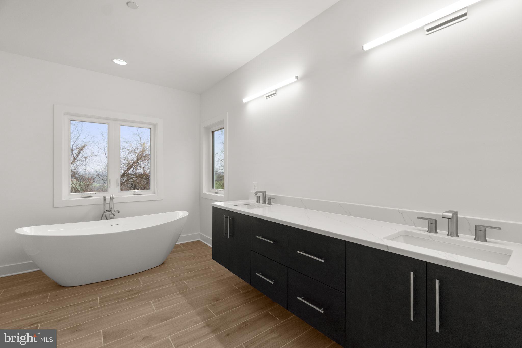 LANDENS RIDGE - Residential