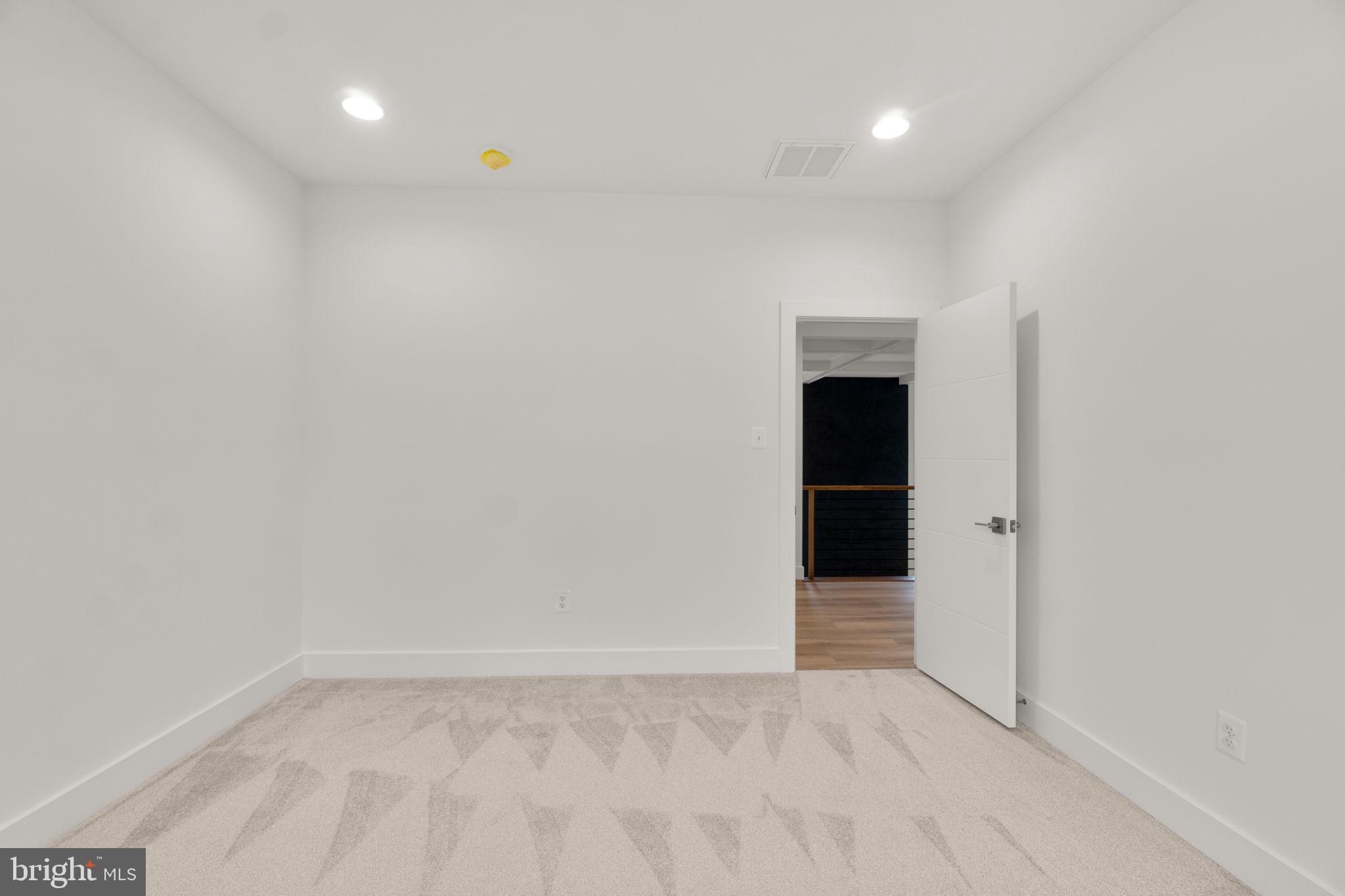 LANDENS RIDGE - Residential