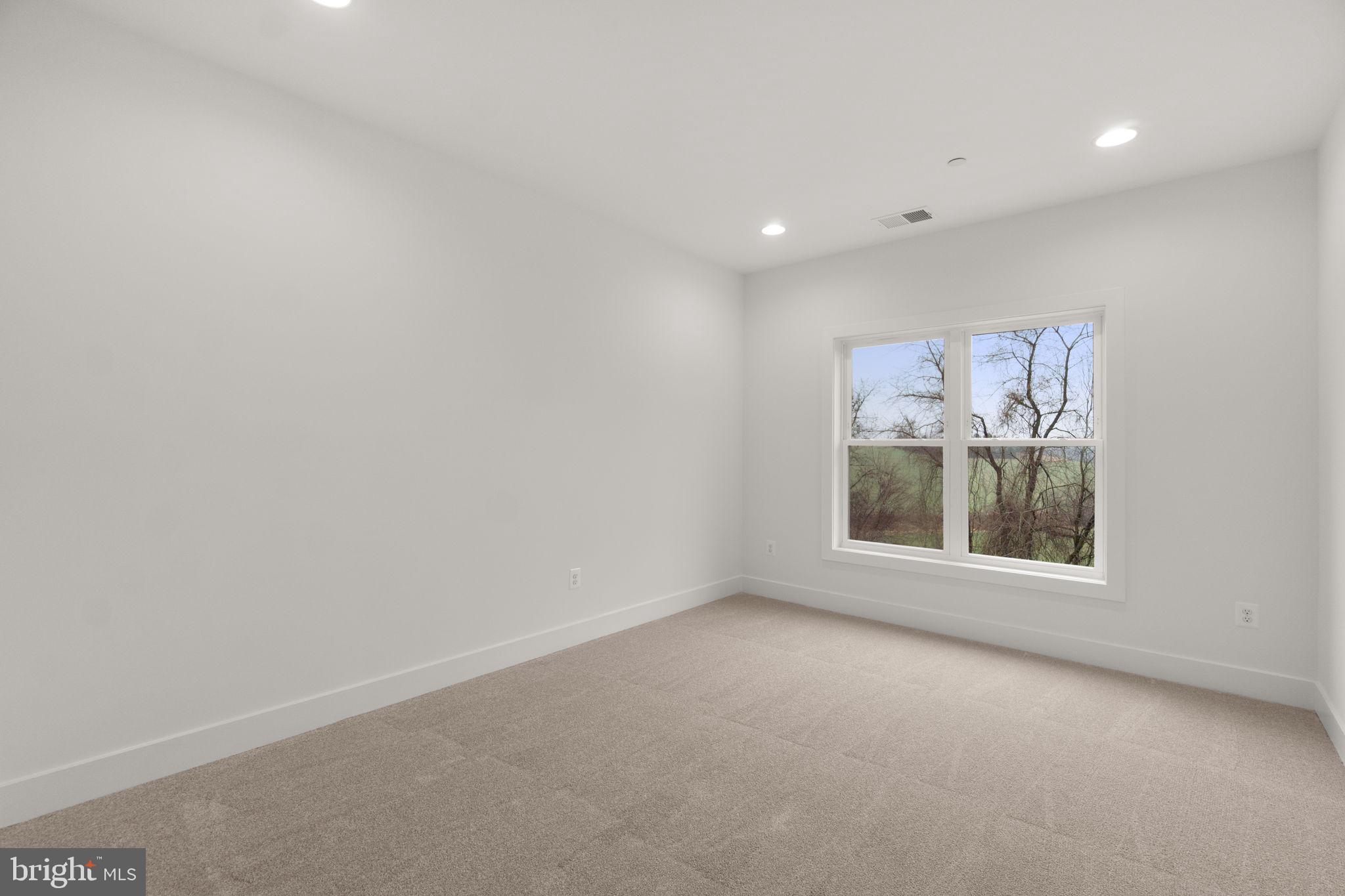 LANDENS RIDGE - Residential