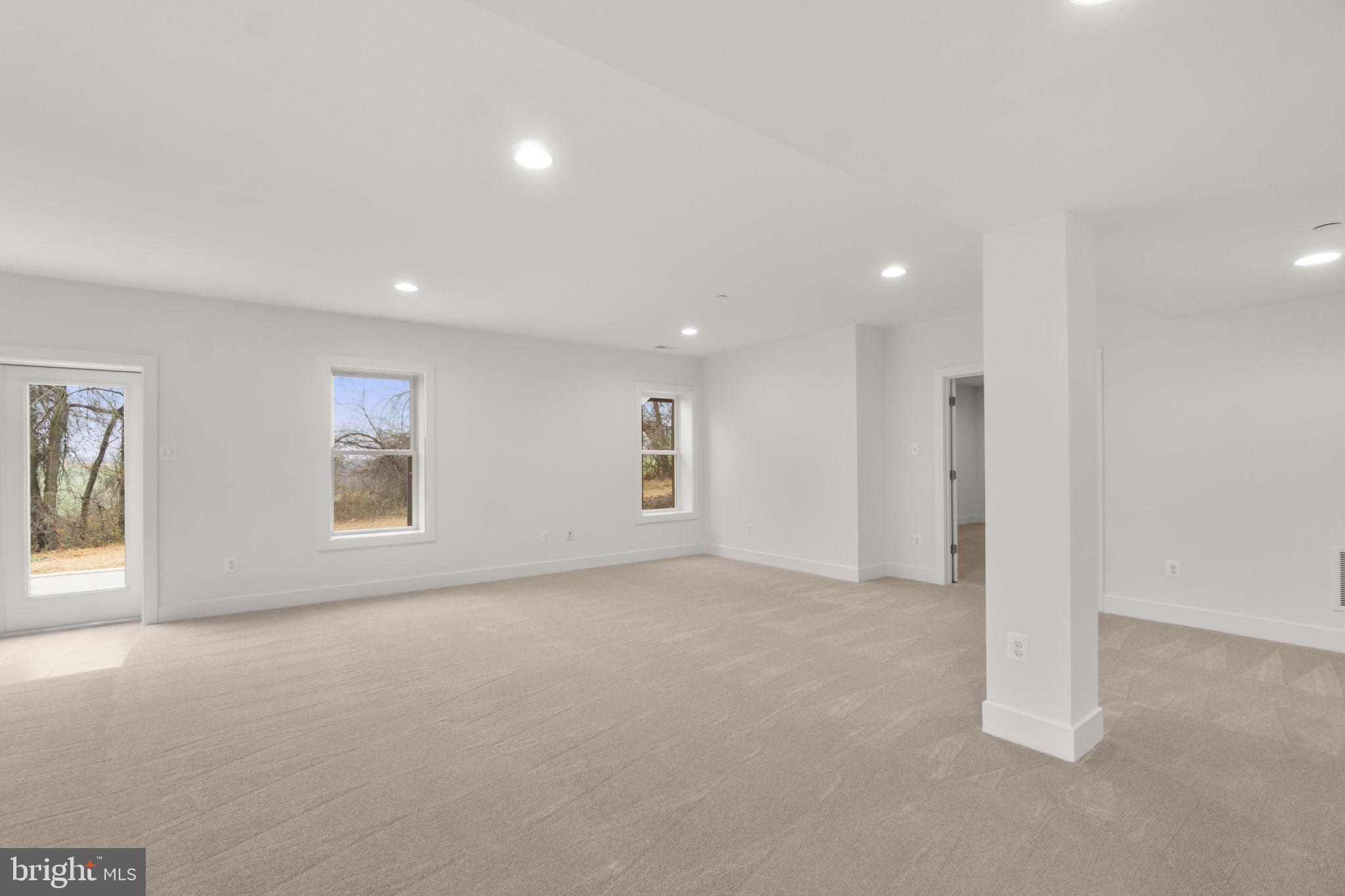 LANDENS RIDGE - Residential