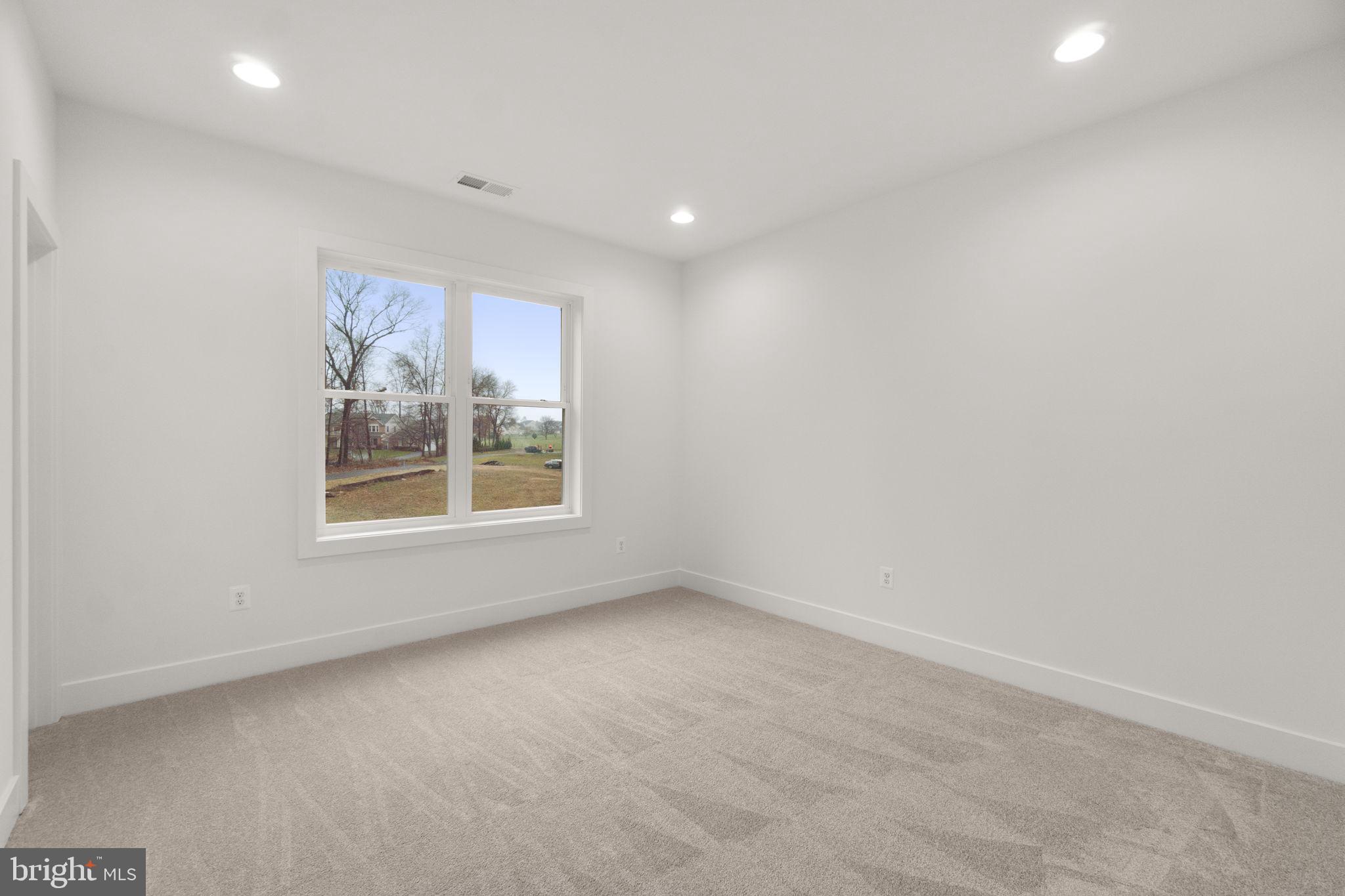 LANDENS RIDGE - Residential