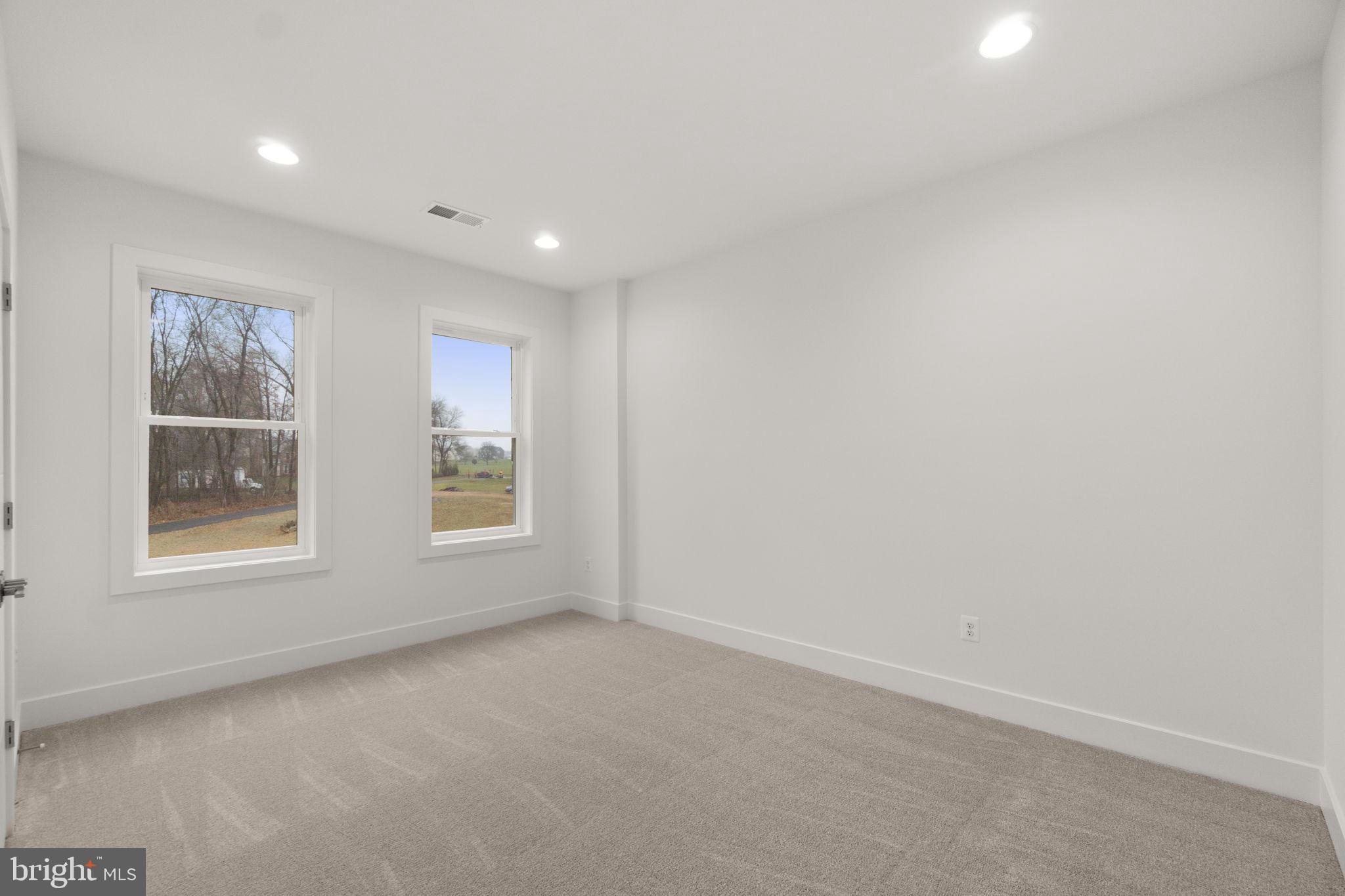 LANDENS RIDGE - Residential