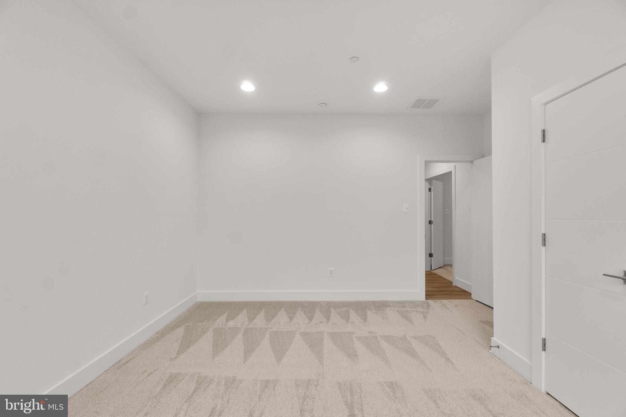 LANDENS RIDGE - Residential