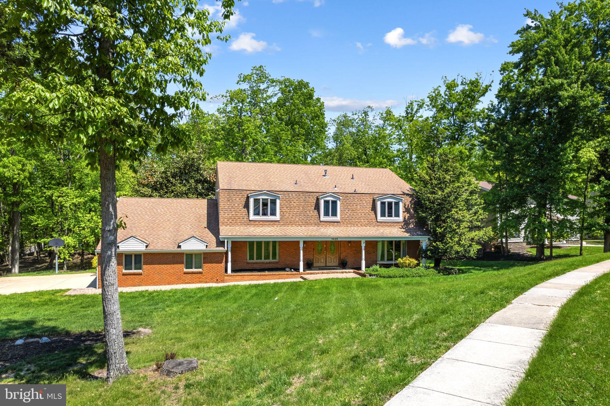 1025 OWL LANE