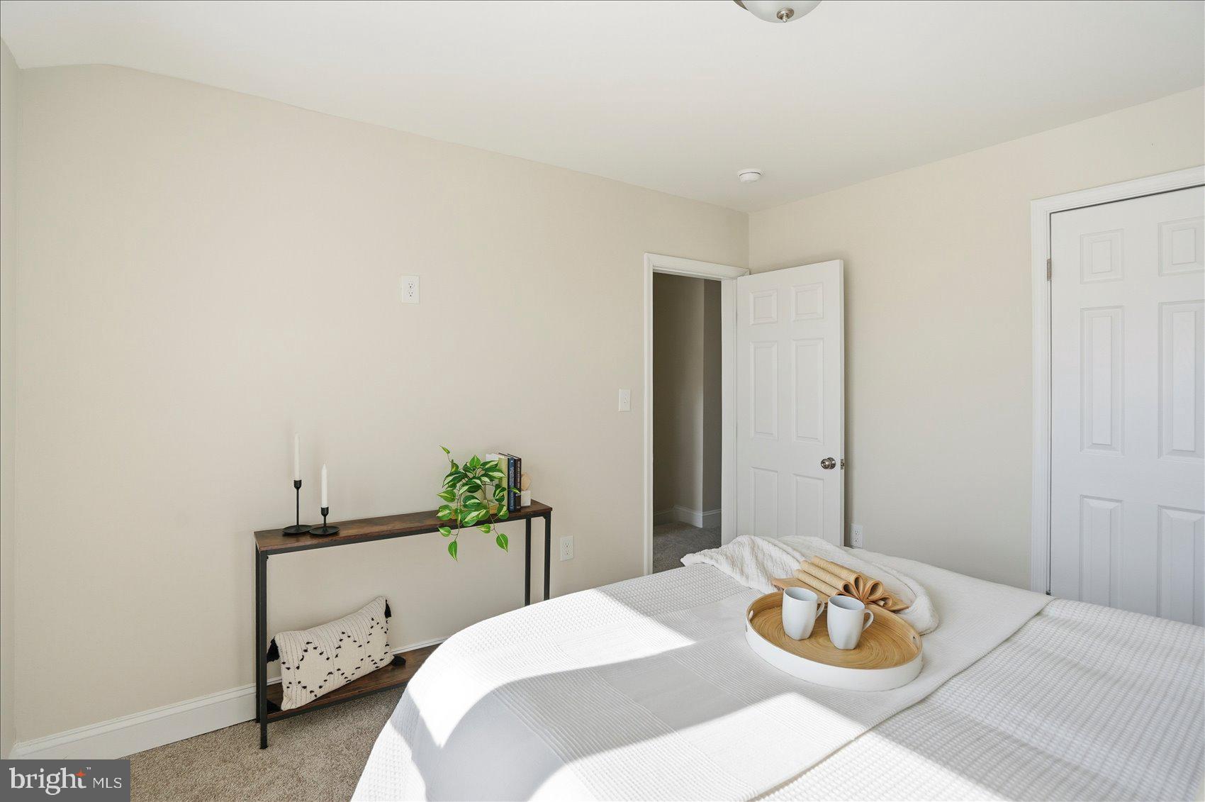 IDLEWOOD - Residential