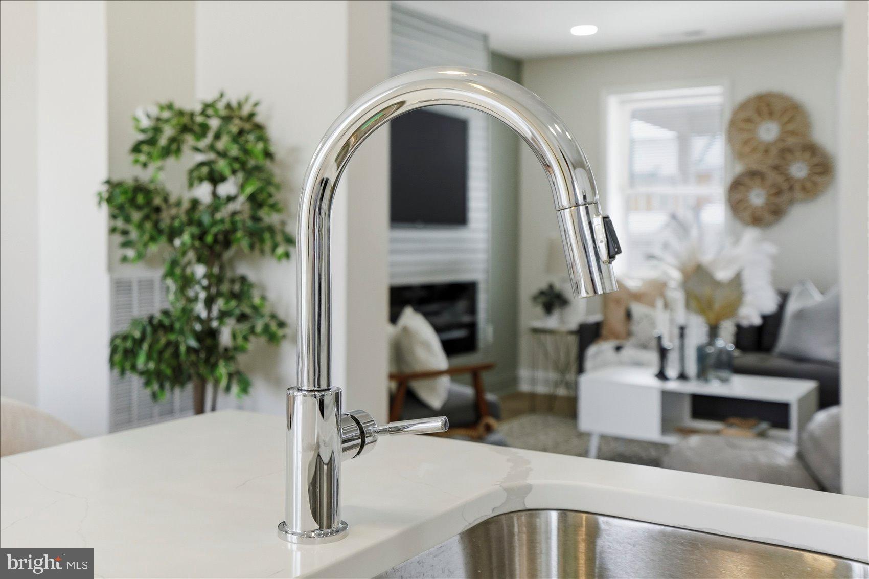 IDLEWOOD - Residential