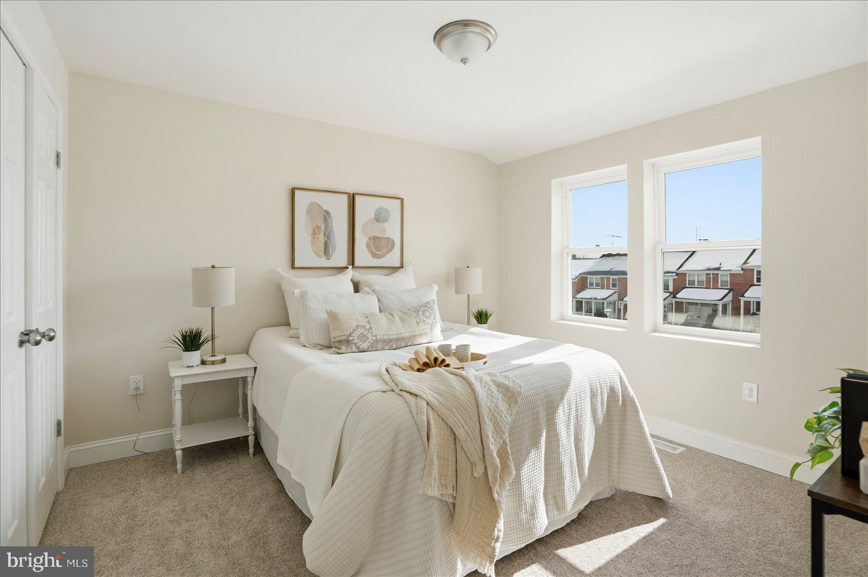 IDLEWOOD - Residential