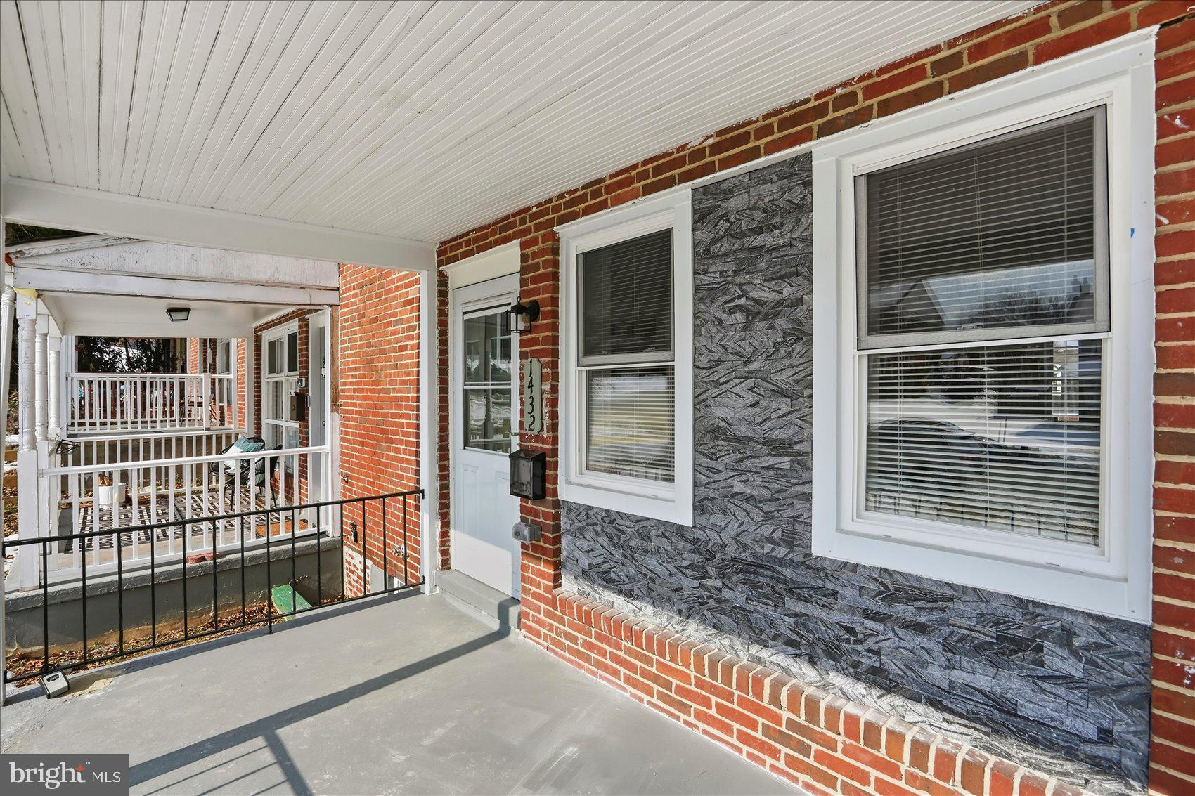 IDLEWOOD - Residential